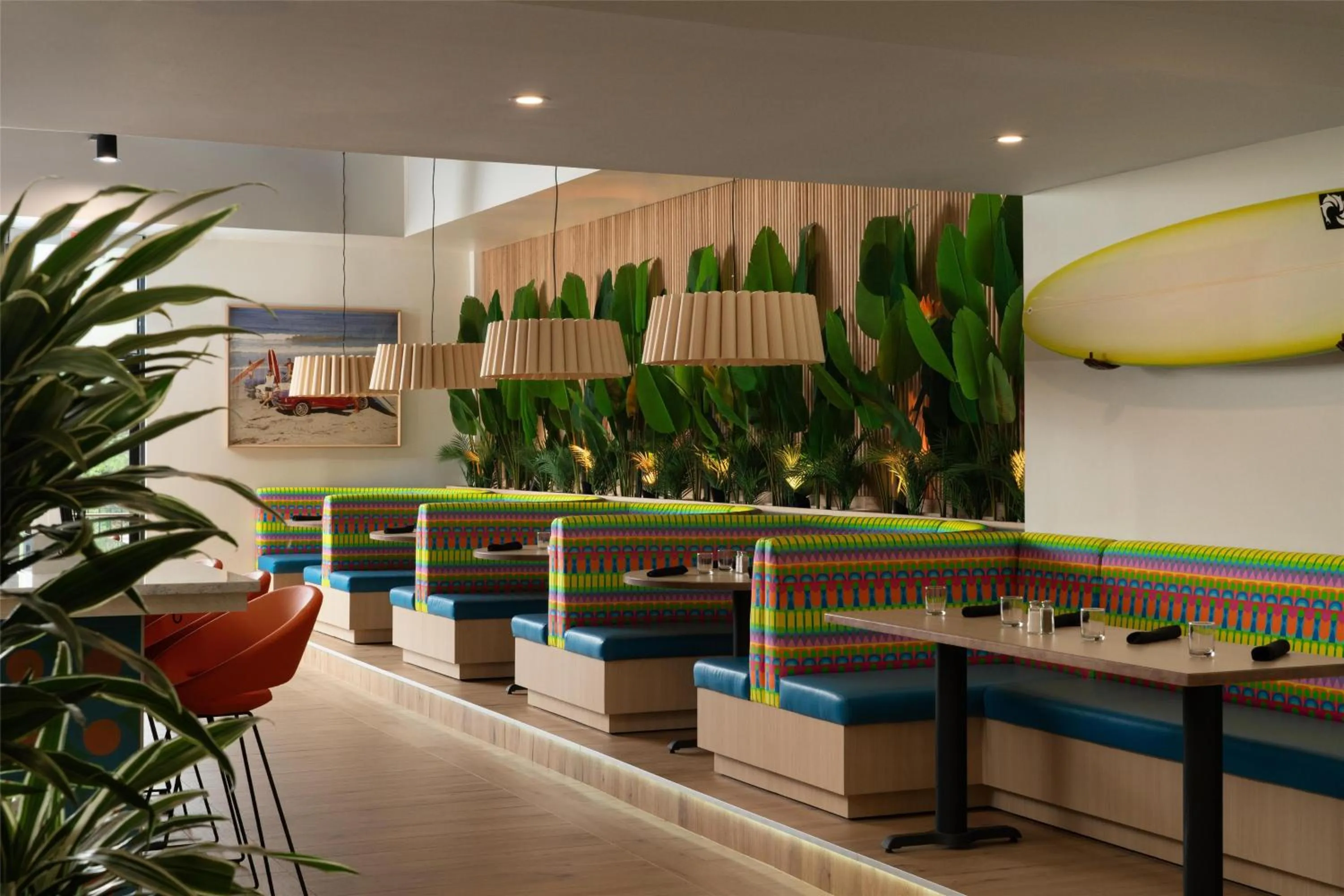 Restaurant/places to eat in DoubleTree by Hilton Virginia Beach