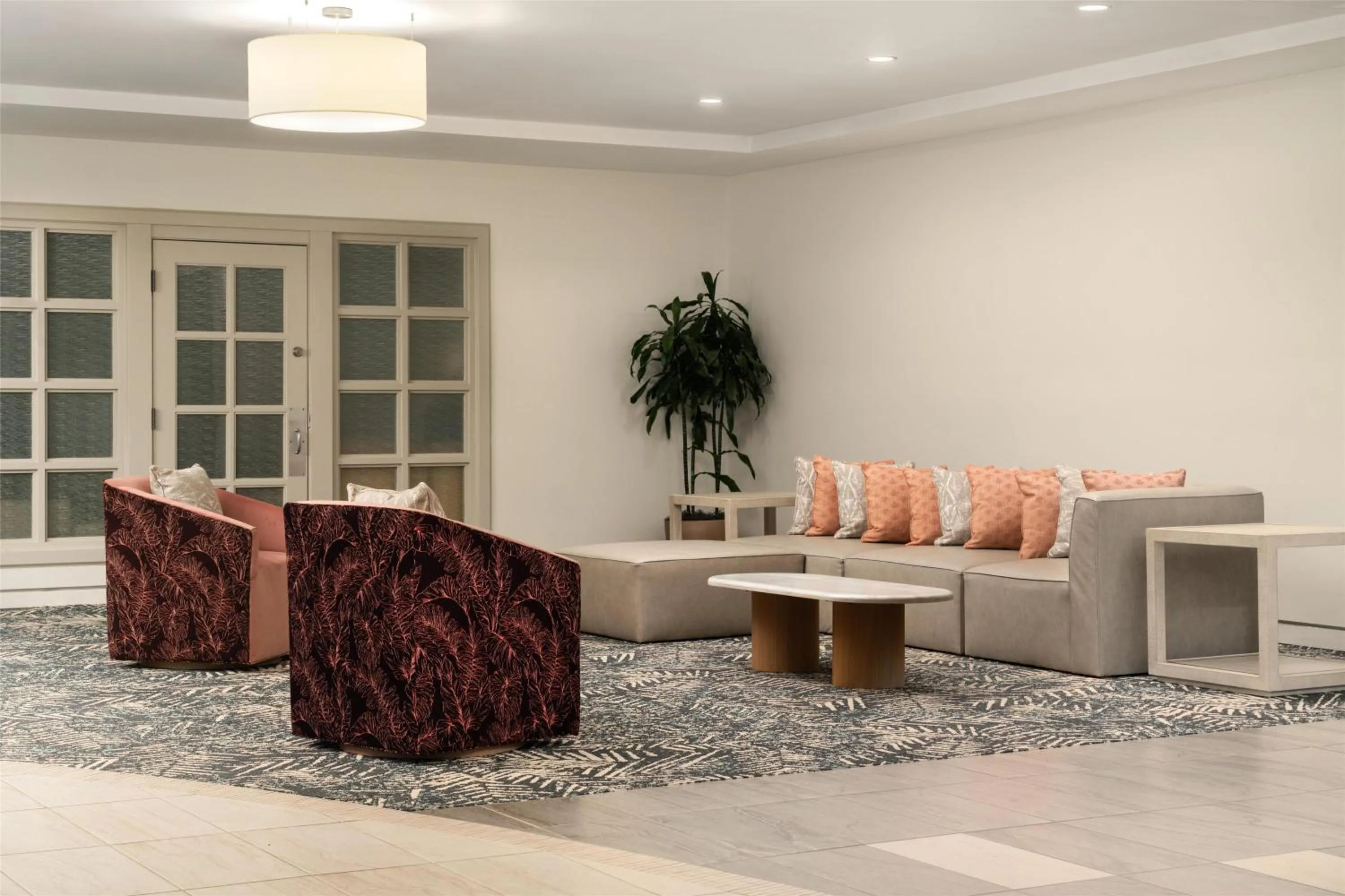 Lobby or reception in DoubleTree by Hilton Virginia Beach