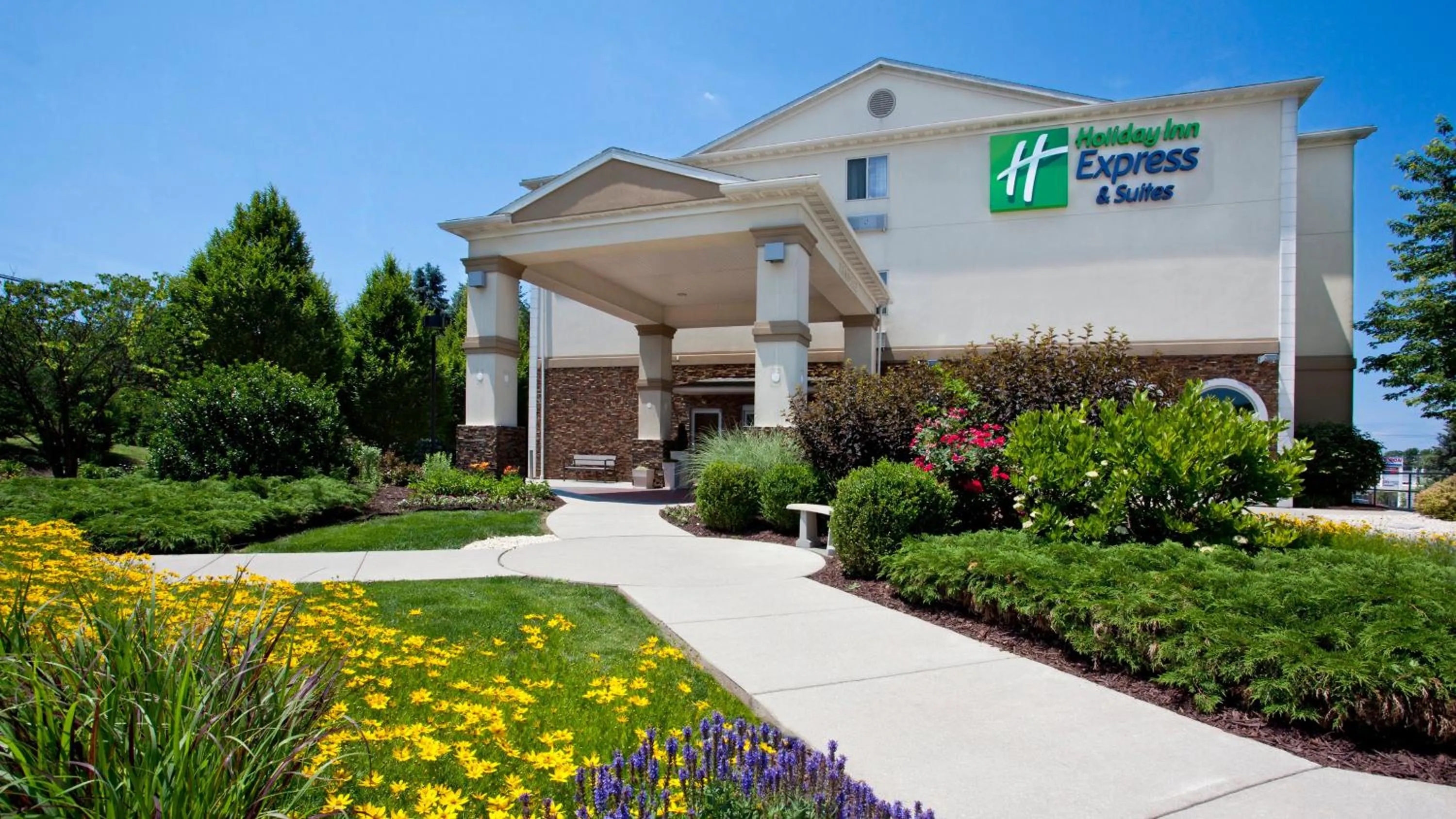 Property building in Holiday Inn Express and Suites Allentown West by IHG