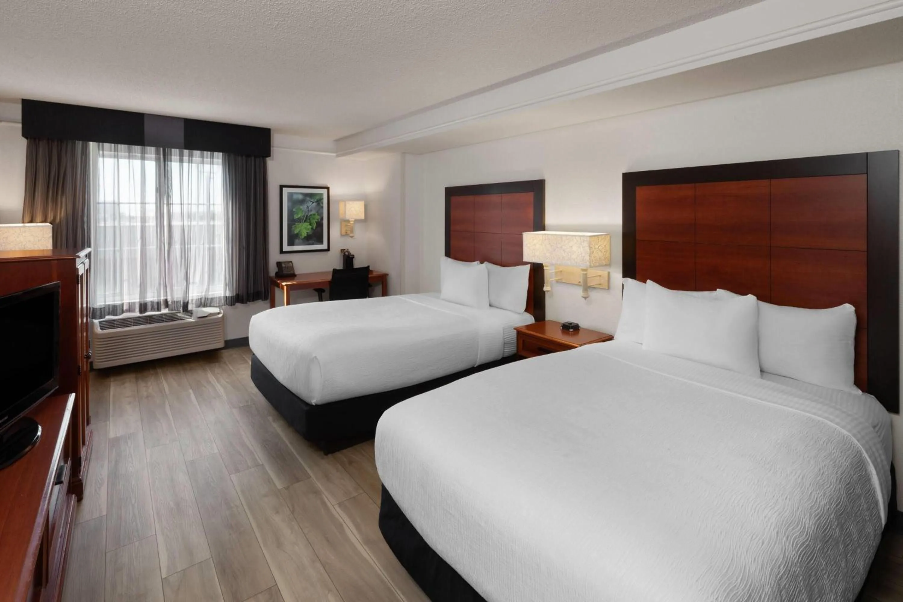 Photo of the whole room, Bed in La Quinta by Wyndham San Antonio Airport