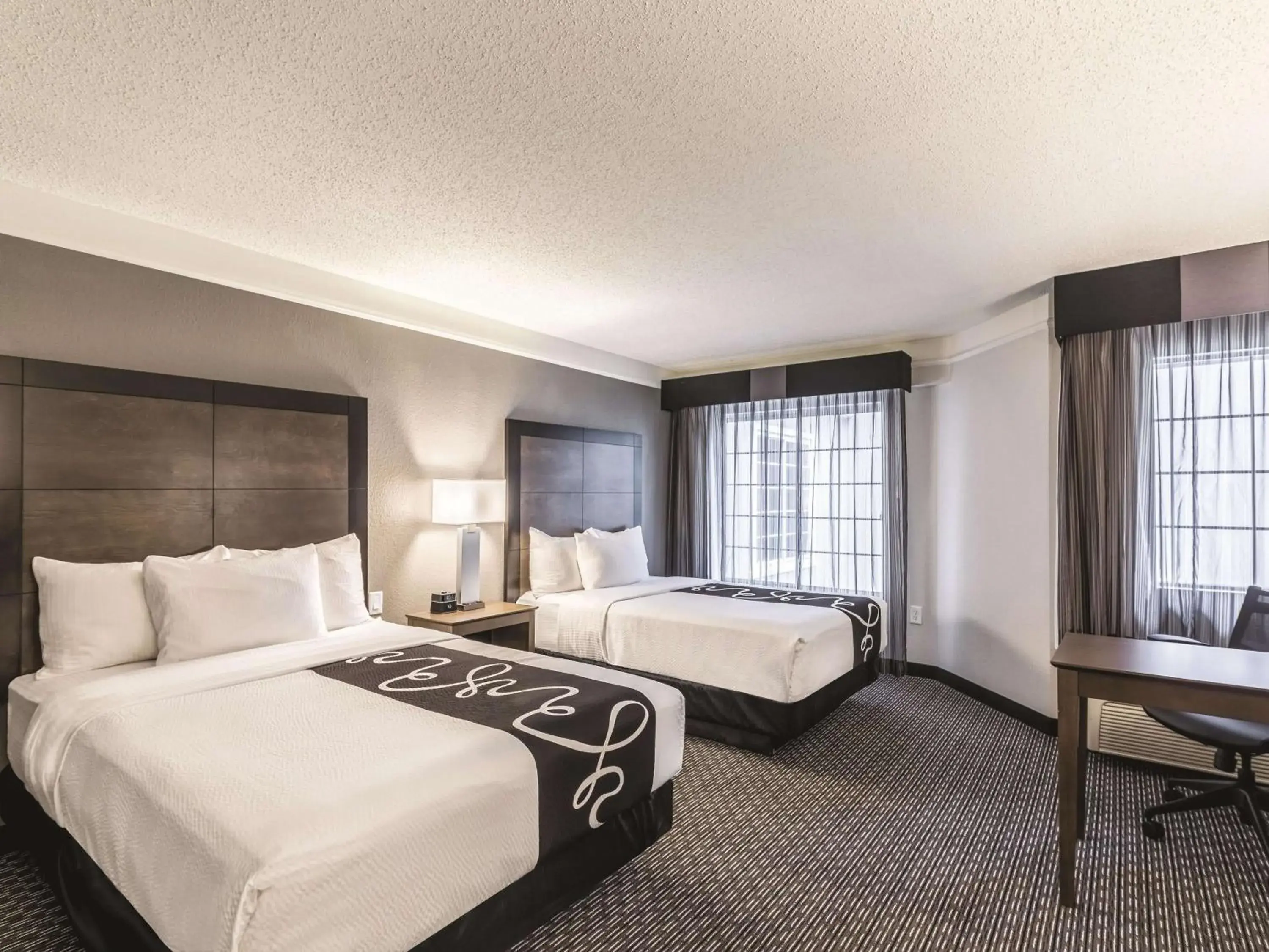 Double Room with Two Double Beds in La Quinta by Wyndham Austin at The Domain Double Room with Two Double Beds in La Quinta by Wyndham Austin at The Domain