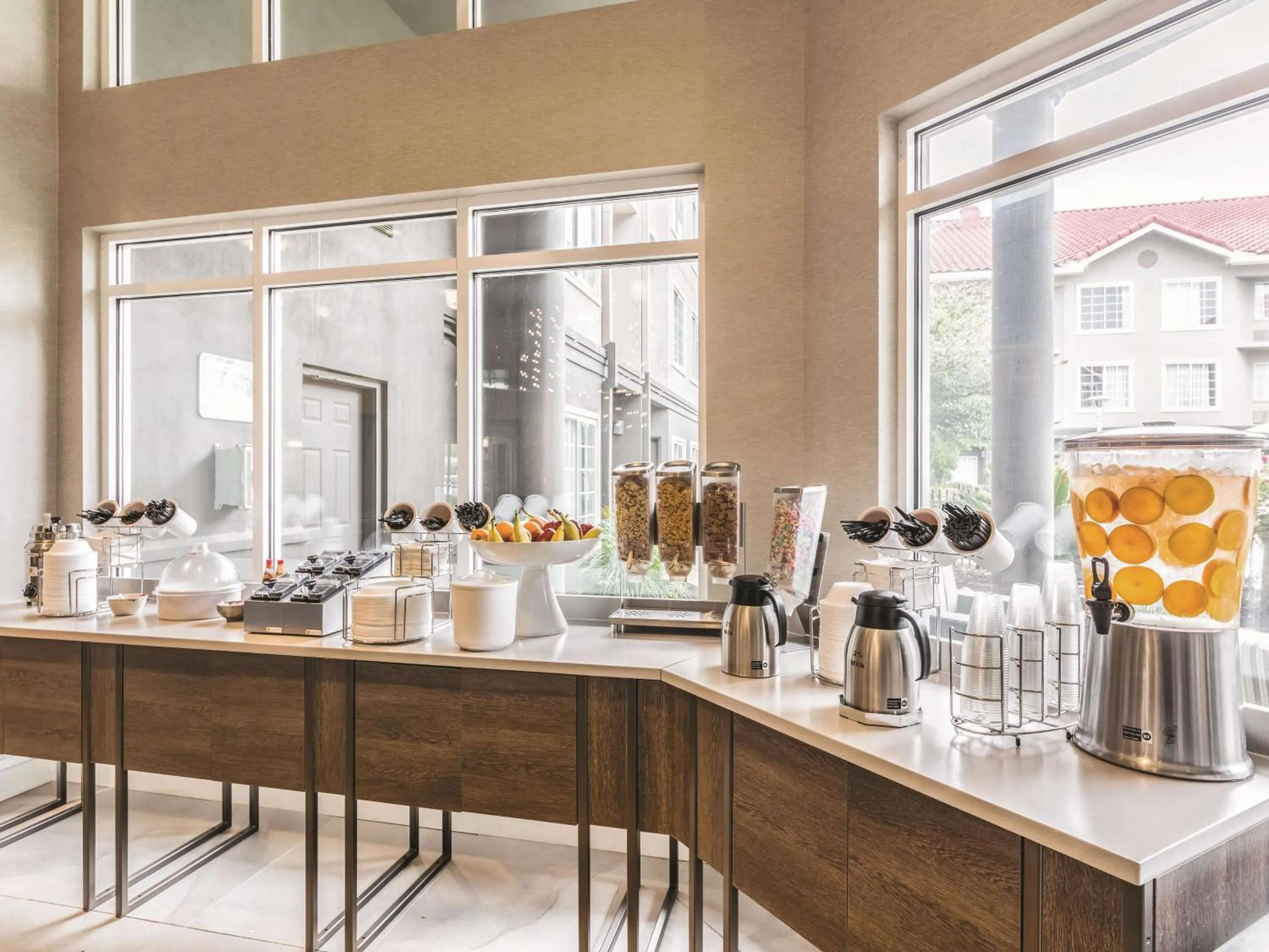 Restaurant/places to eat in La Quinta by Wyndham Austin at The Domain