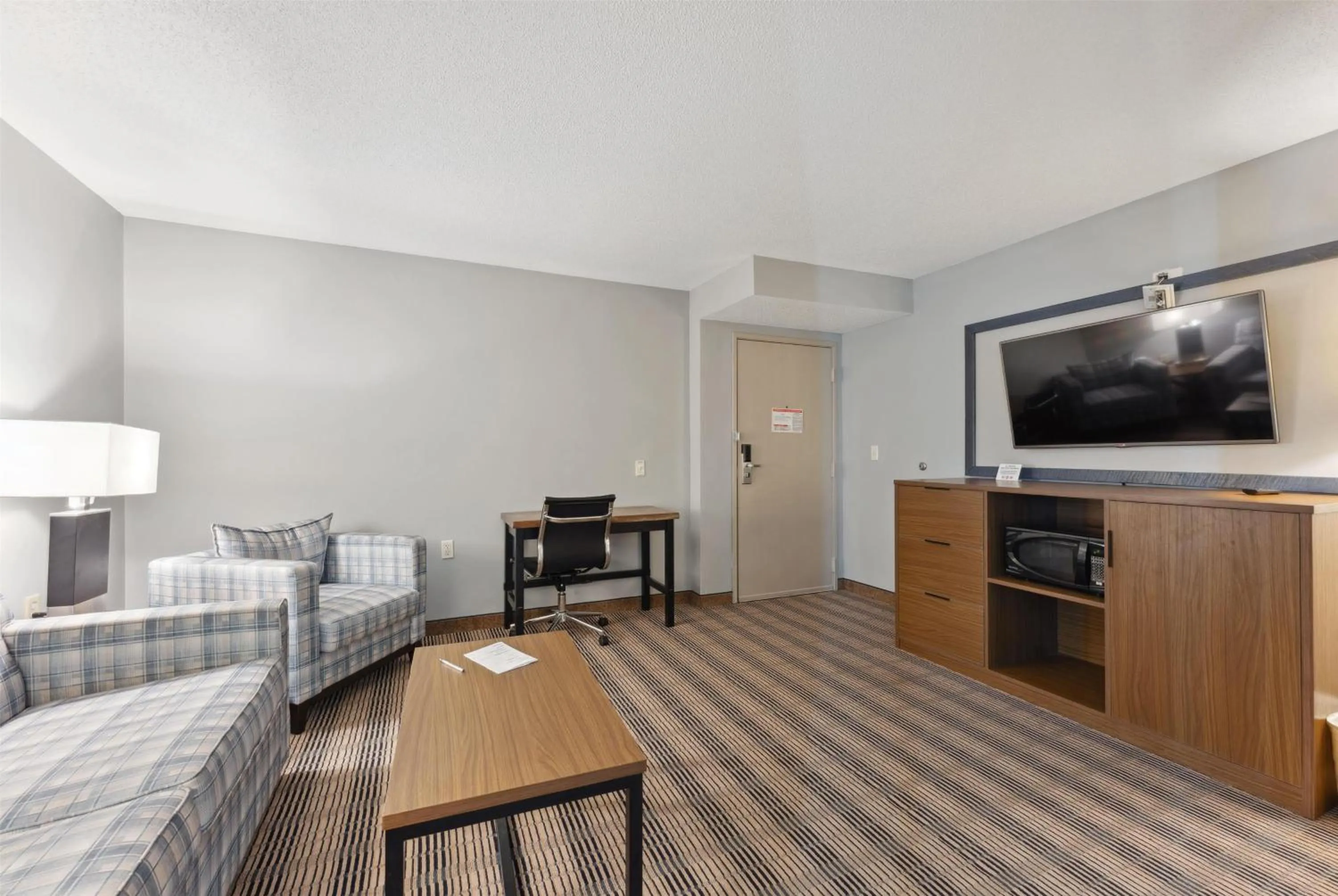 Photo of the whole room, Bed in AmericInn by Wyndham Wisconsin Dells