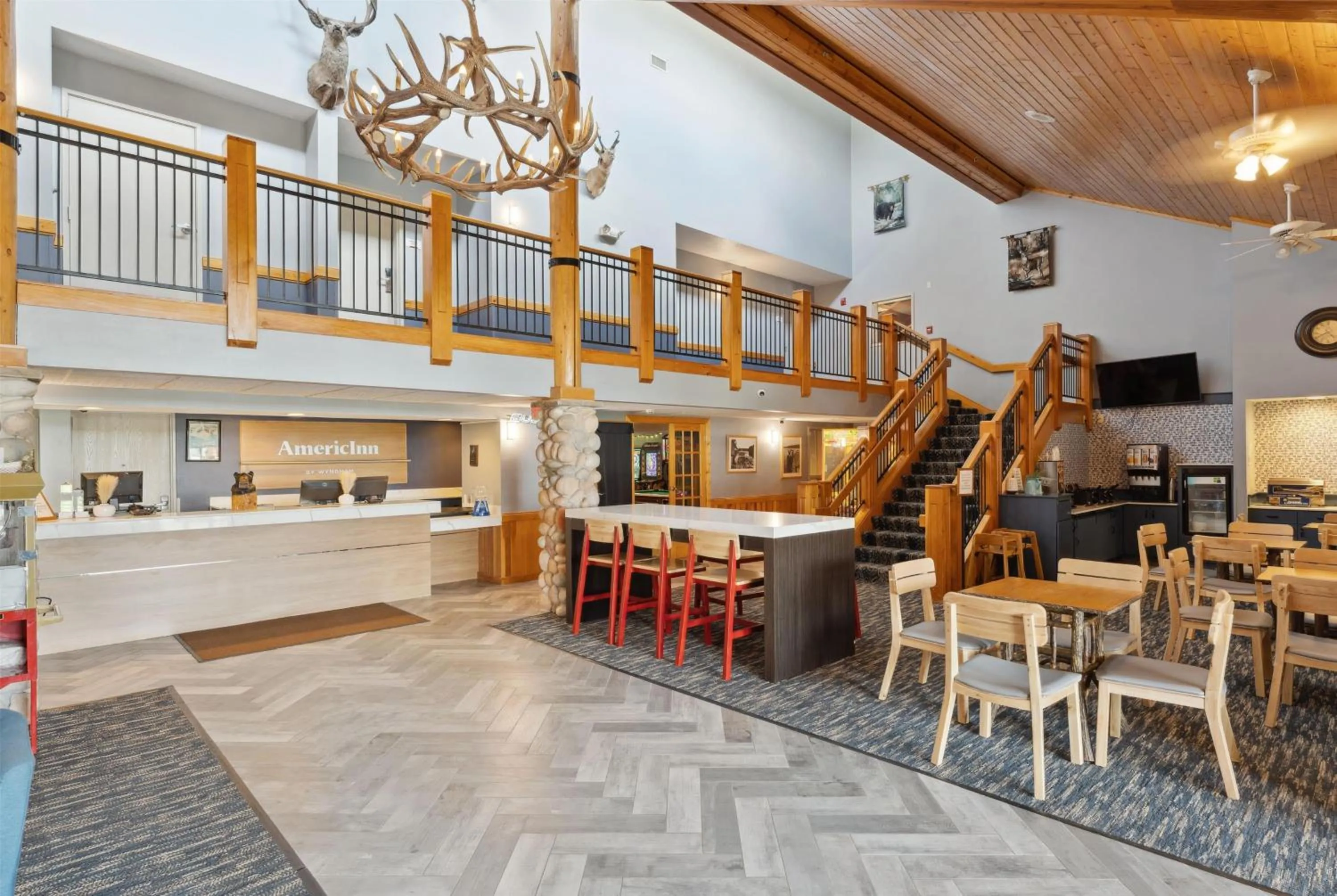Lobby or reception in AmericInn by Wyndham Wisconsin Dells