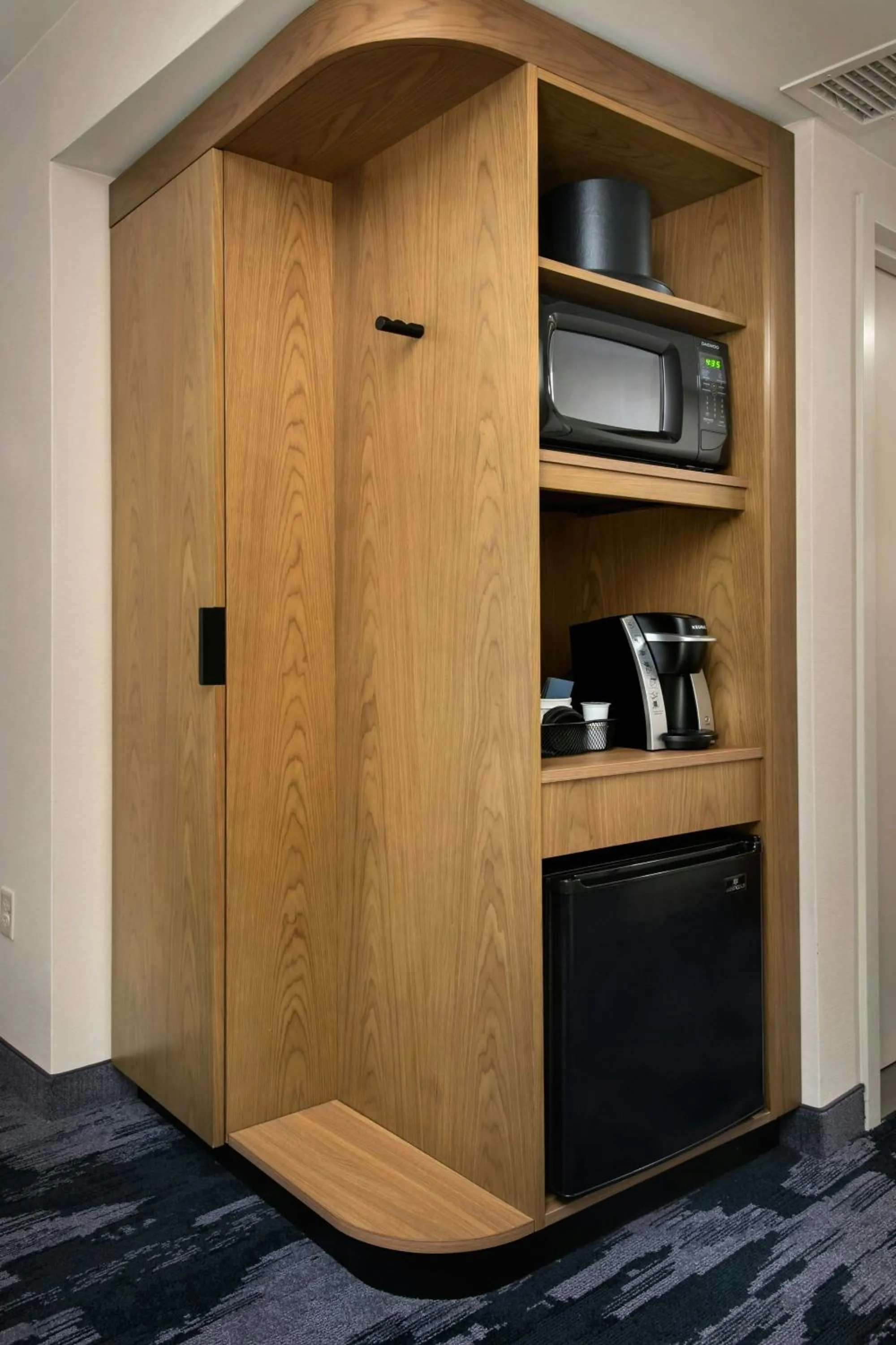 Photo of the whole room in Fairfield Inn & Suites by Marriott Williamstown