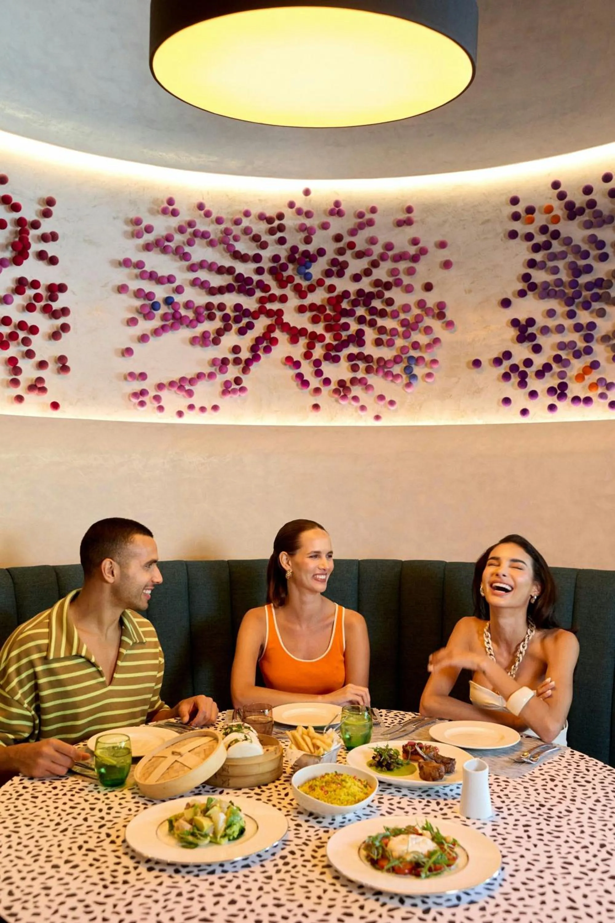 Restaurant/places to eat in W Dubai - The Palm