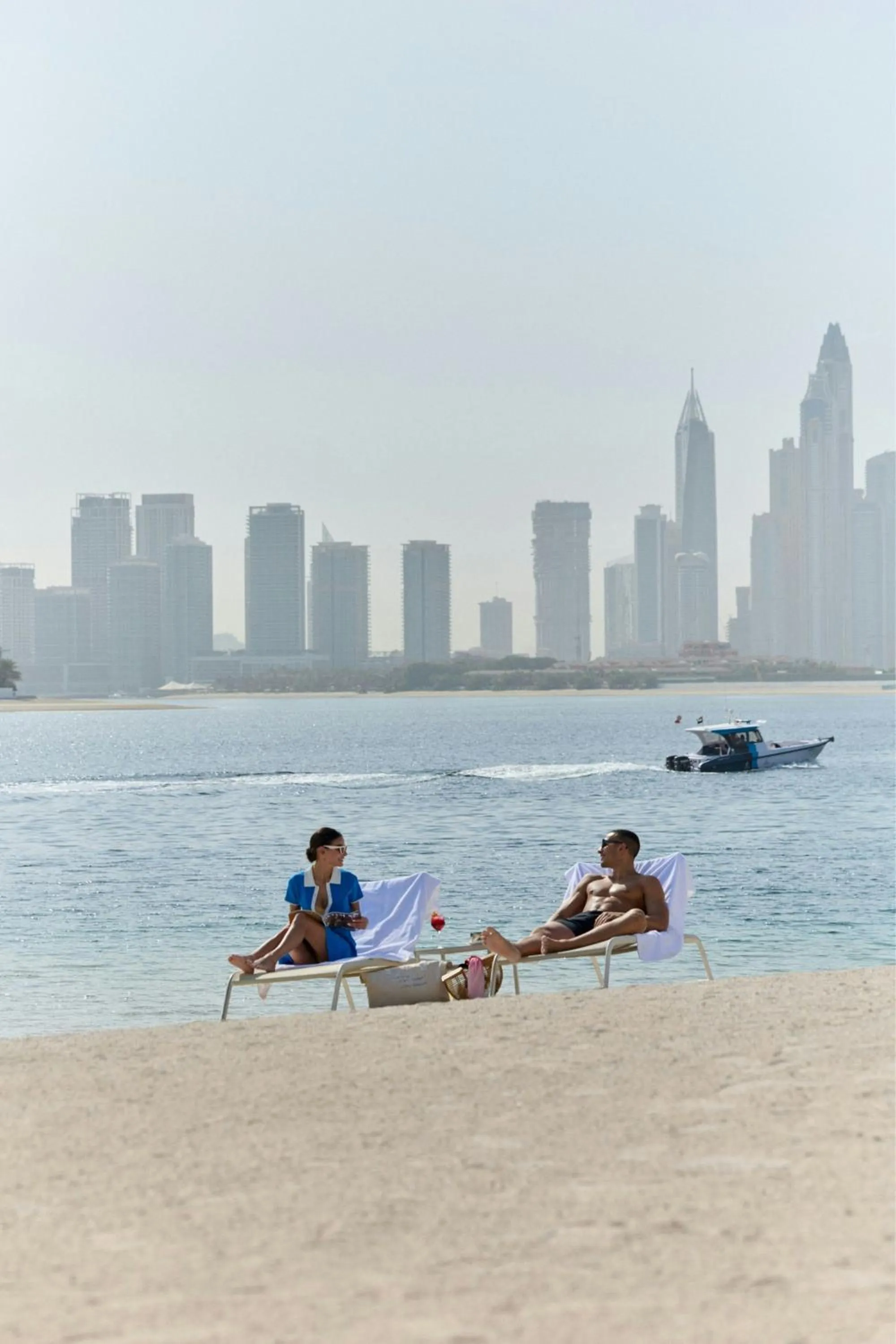 Beach in W Dubai - The Palm
