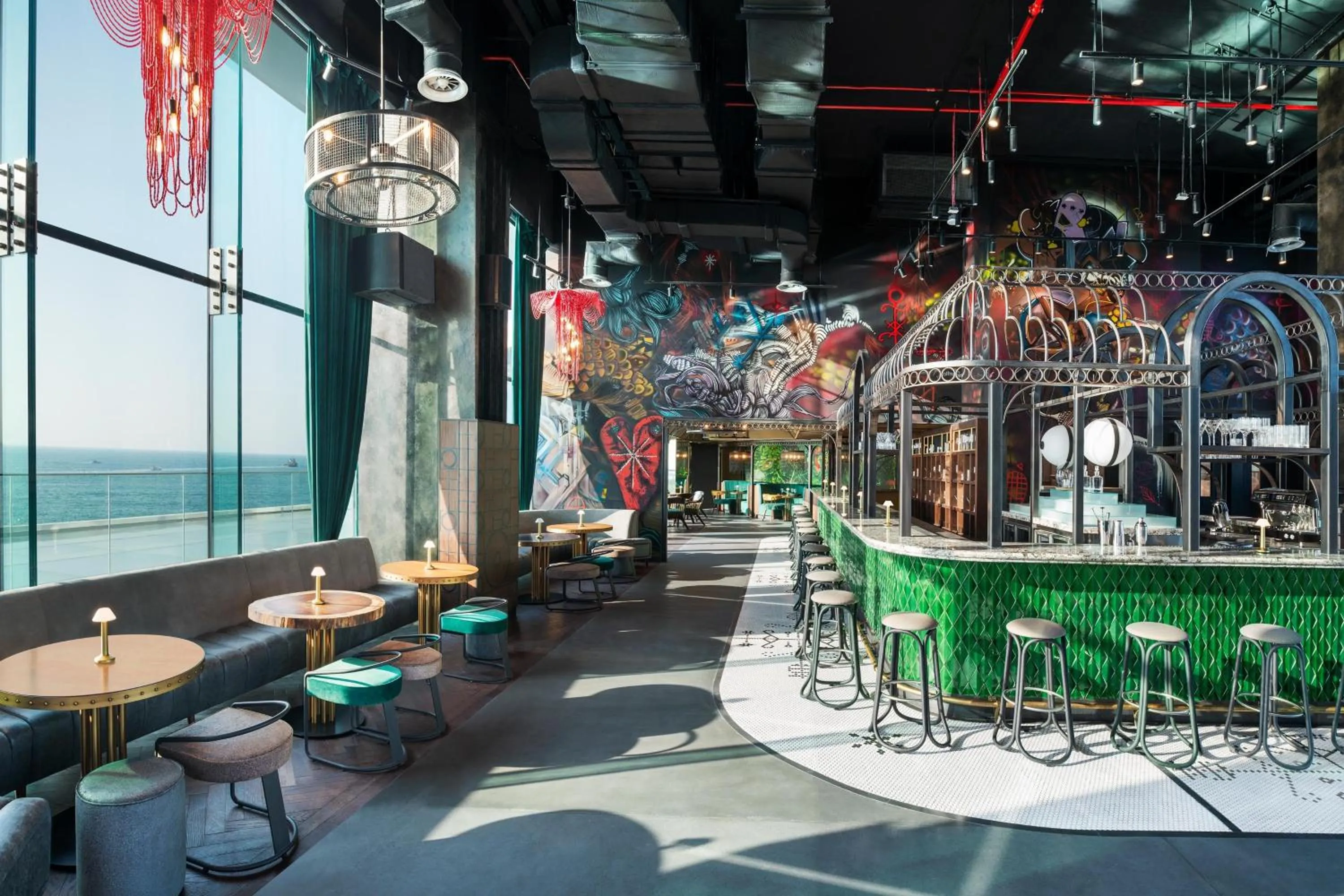 Restaurant/places to eat in W Dubai - The Palm