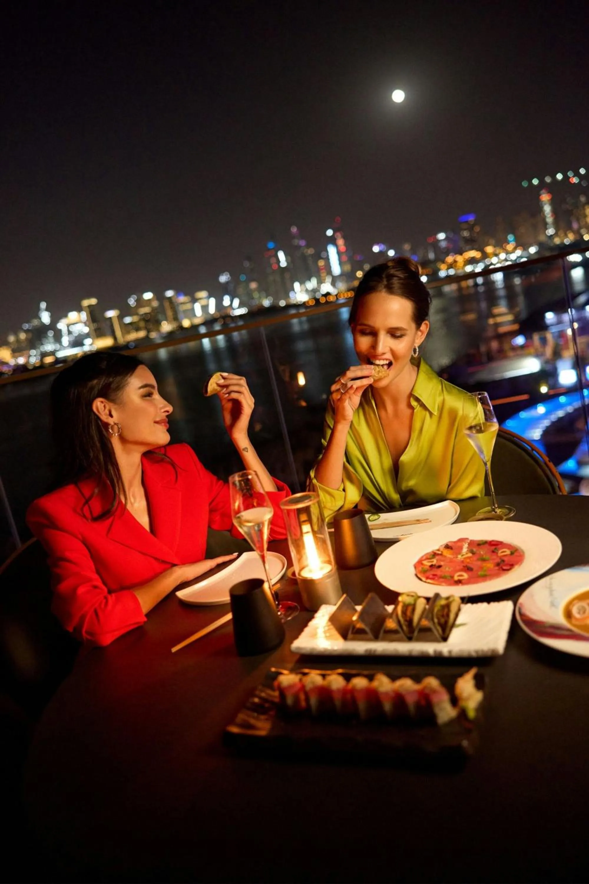 Restaurant/places to eat in W Dubai - The Palm