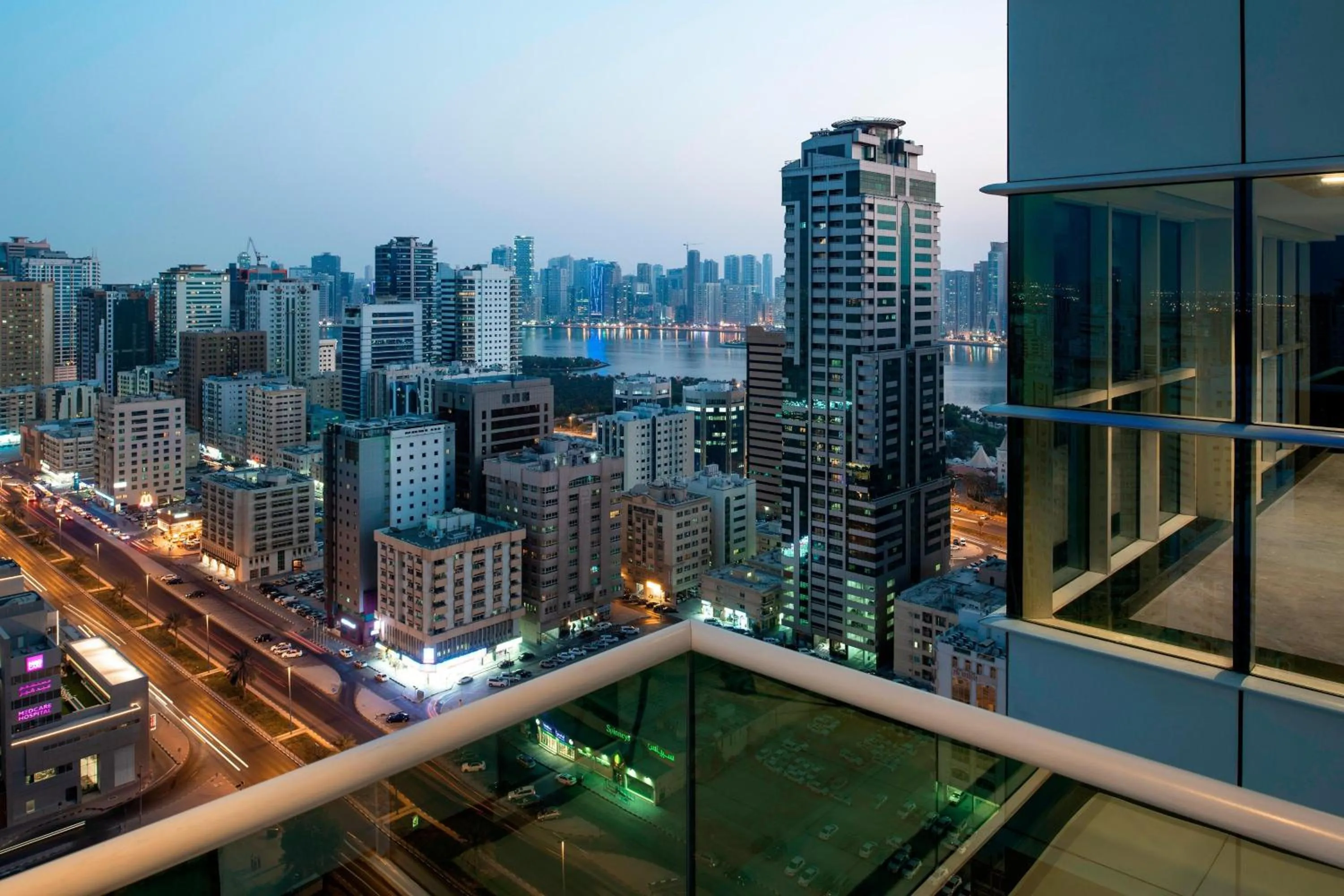 Photo of the whole room in Four Points by Sheraton Sharjah