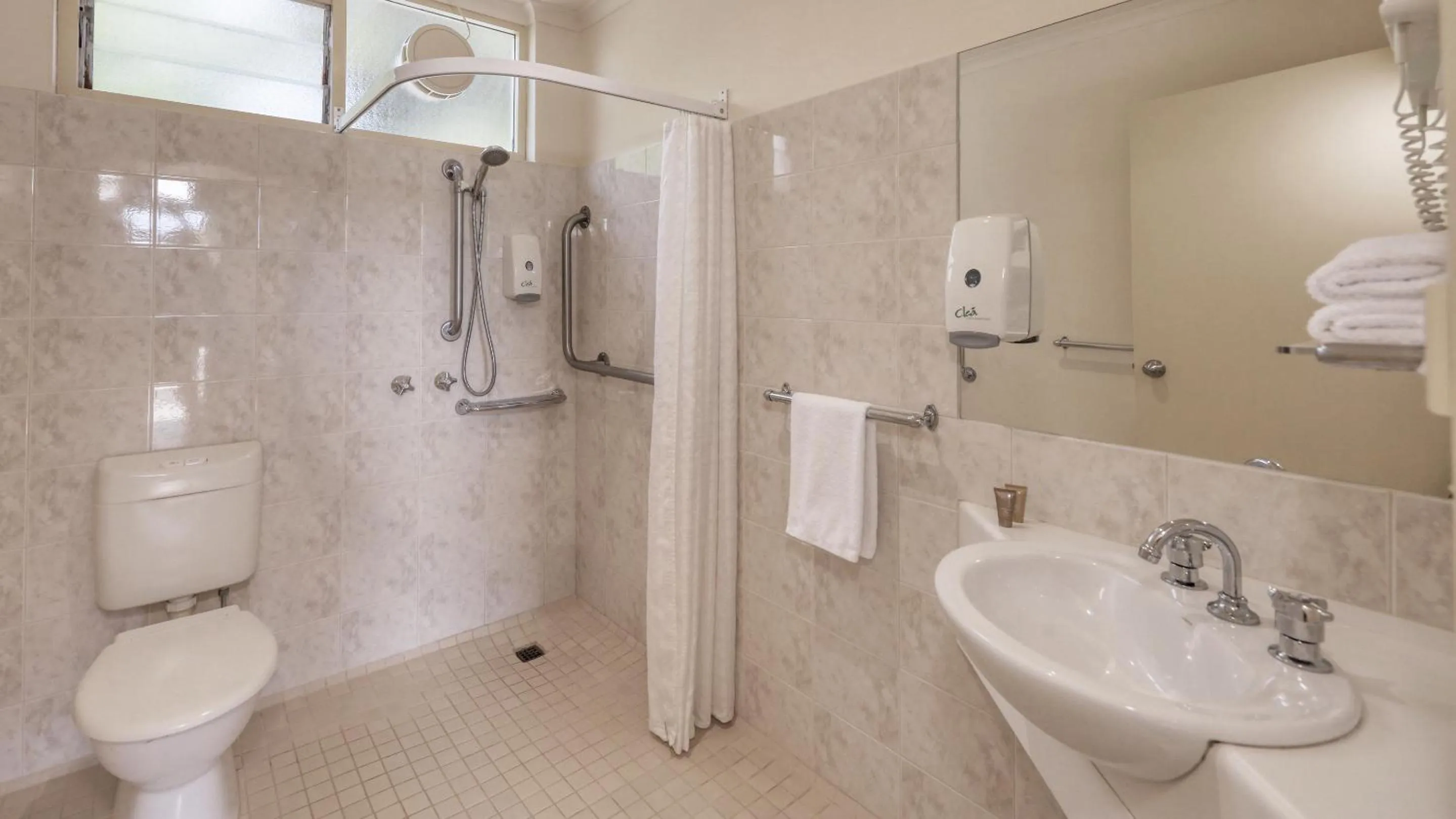 Bathroom in Sunrise Devonport