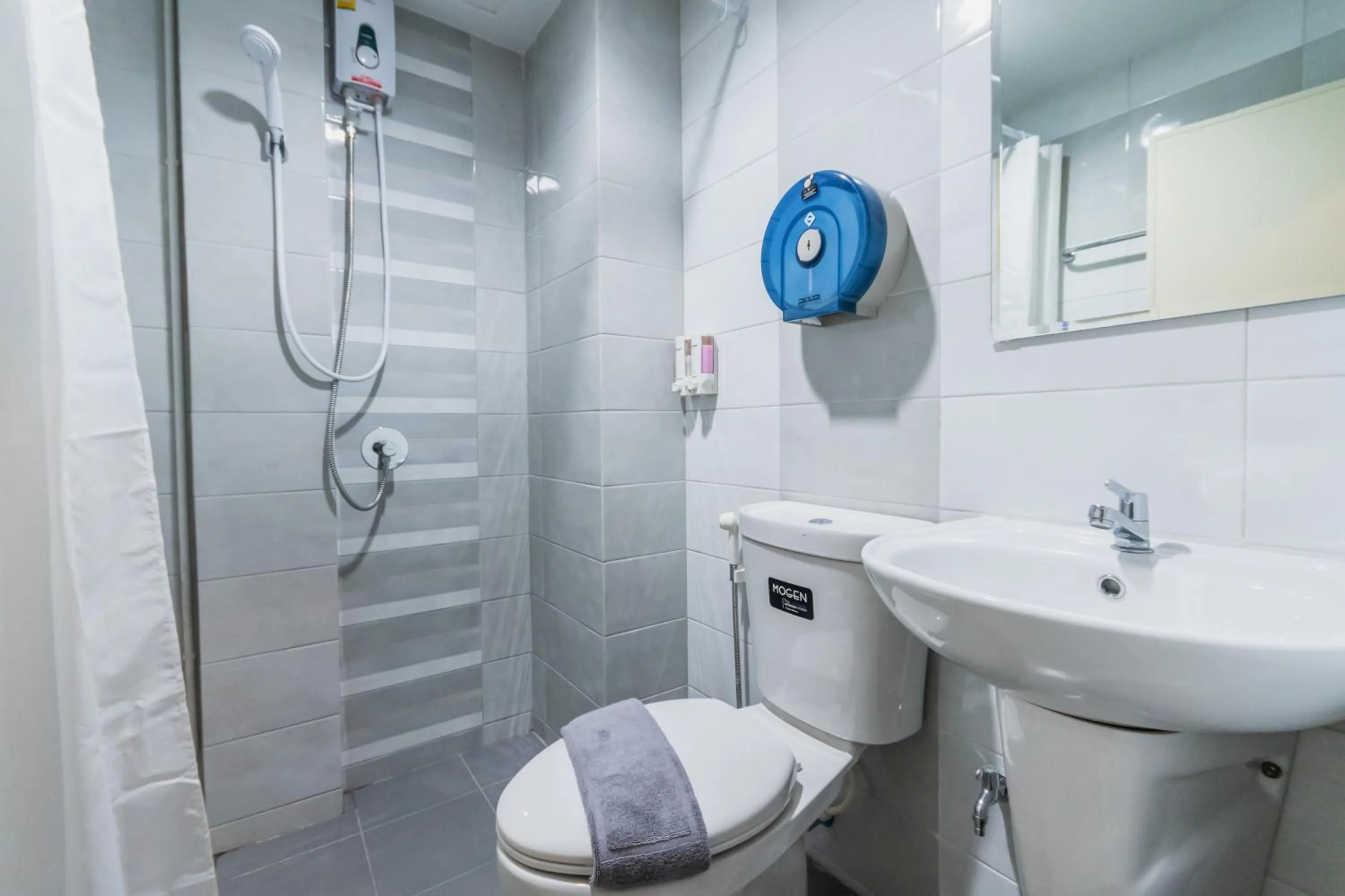 Shower in Life is Goood