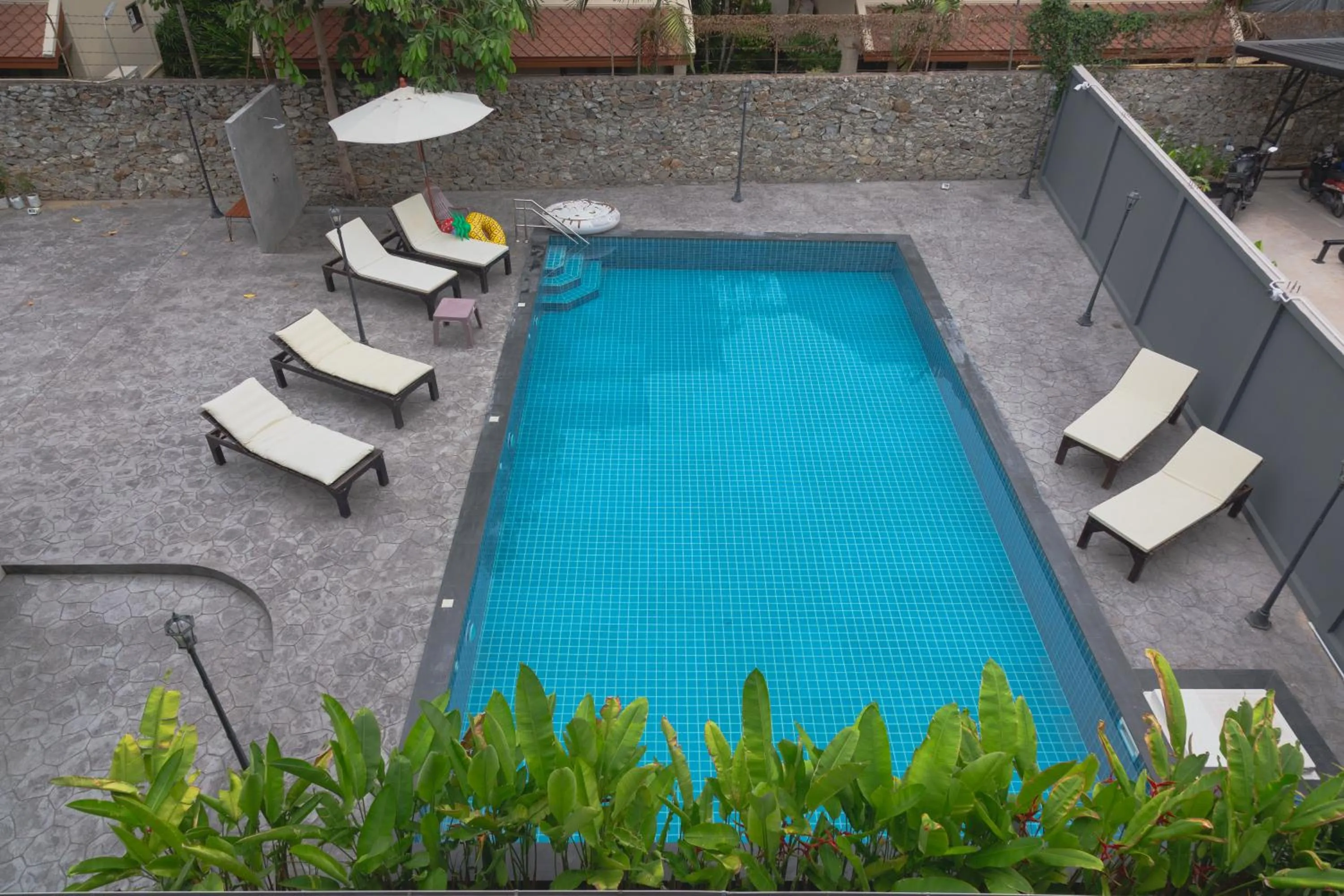 Pool view in Life is Goood