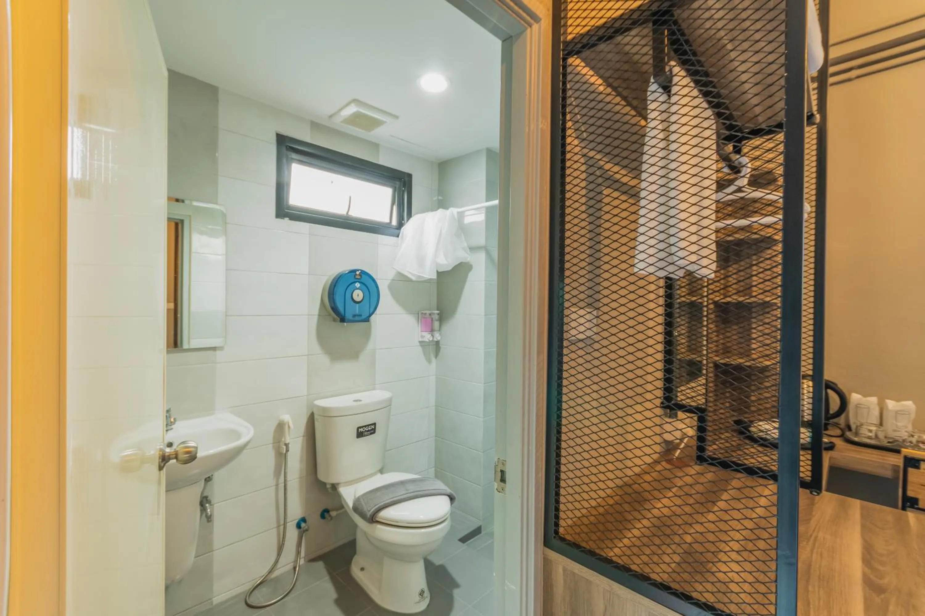 Toilet in Life is Goood