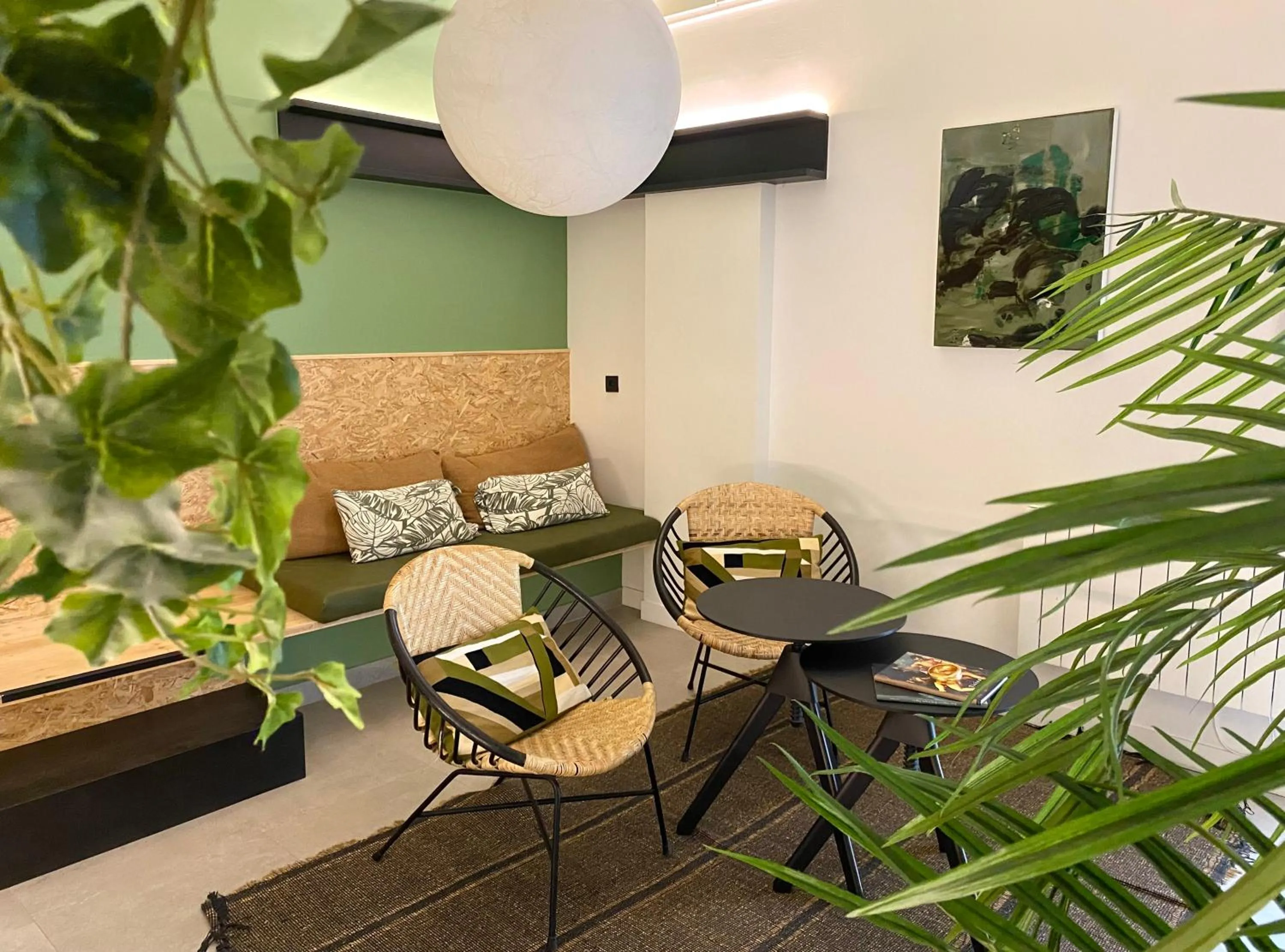 Living room in MiHotel Comte