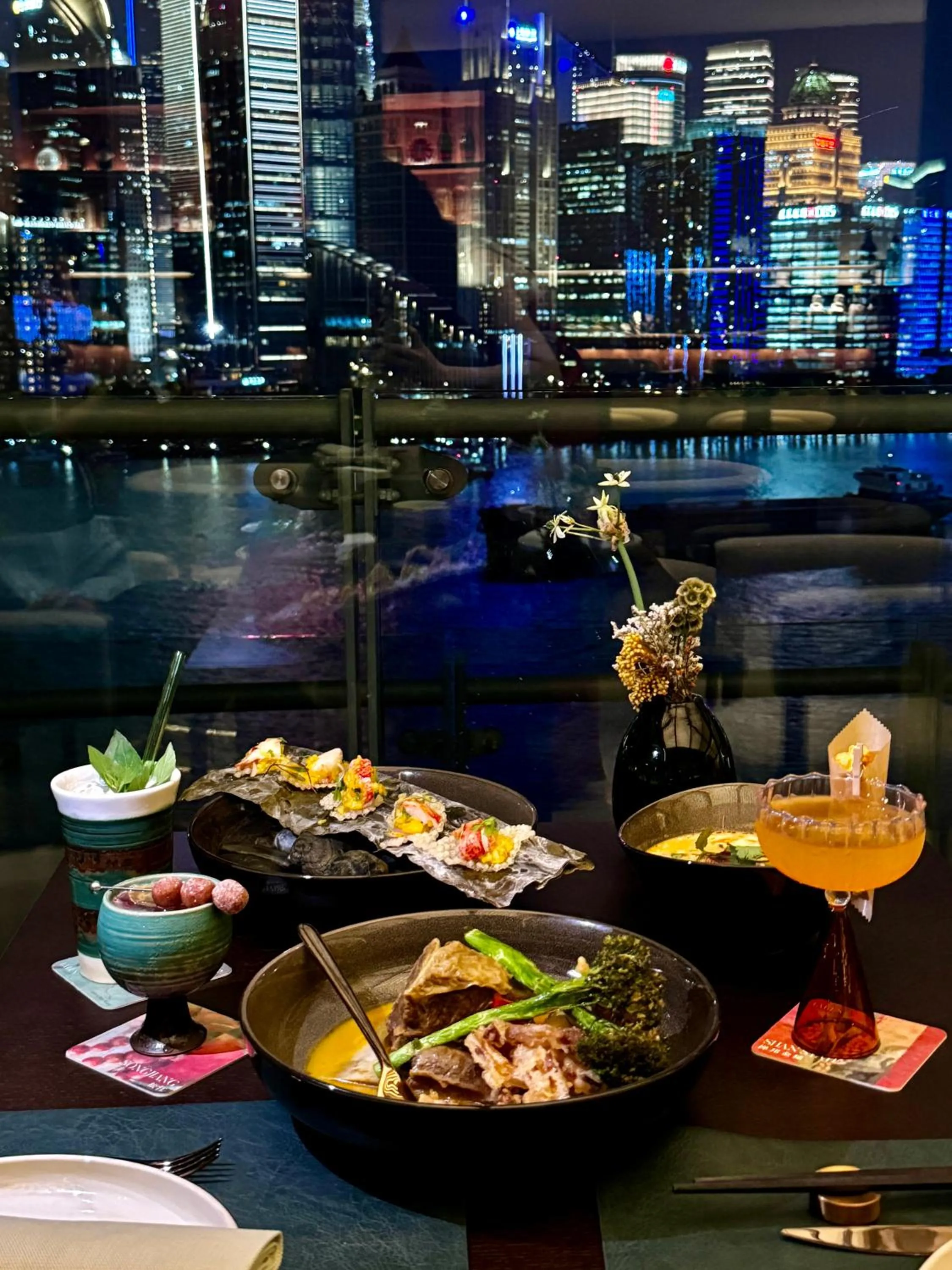 Food in Banyantree Shanghai On the Bund - Tales rooftop bar boasts a jaw-dropping panoramic vista