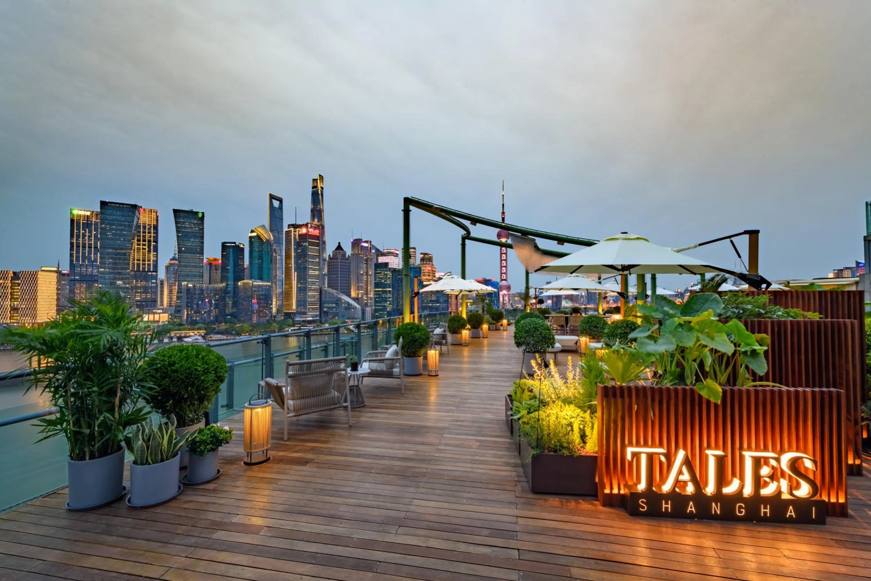 Restaurant/places to eat in Banyantree Shanghai On the Bund - Tales rooftop bar boasts a jaw-dropping panoramic vista
