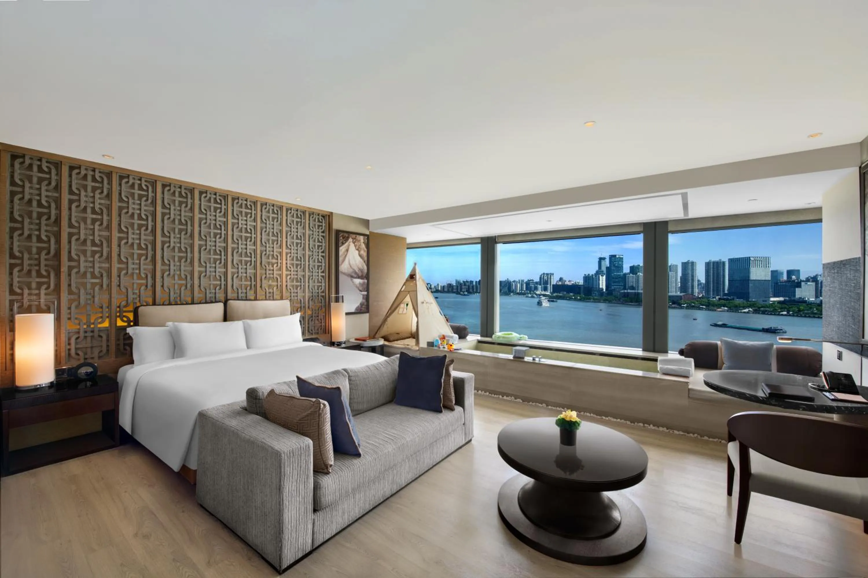 View (from property/room), Bed in Banyantree Shanghai On the Bund - Tales rooftop bar boasts a jaw-dropping panoramic vista