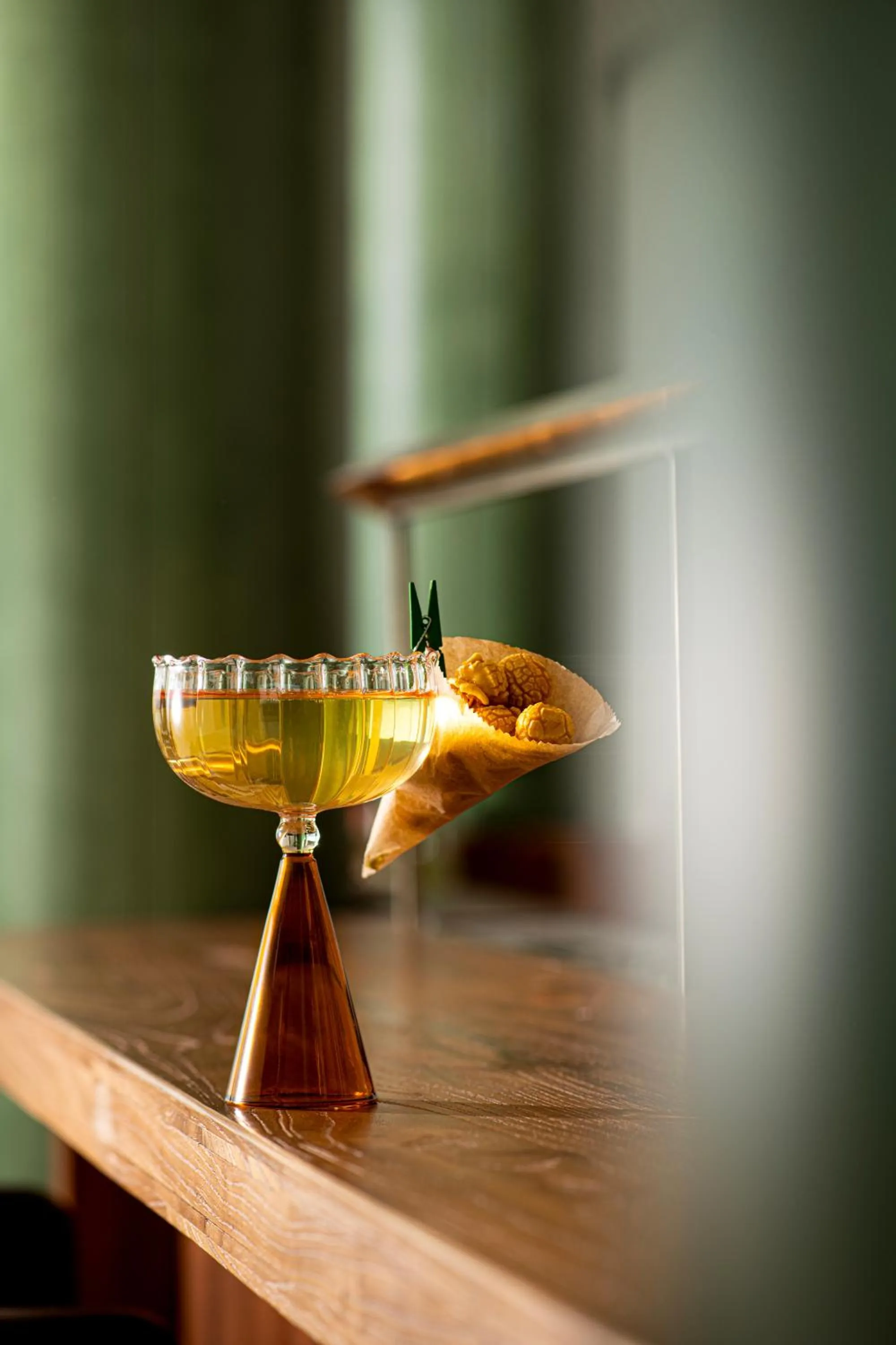 Food and drinks in Banyantree Shanghai On the Bund - Tales rooftop bar boasts a jaw-dropping panoramic vista