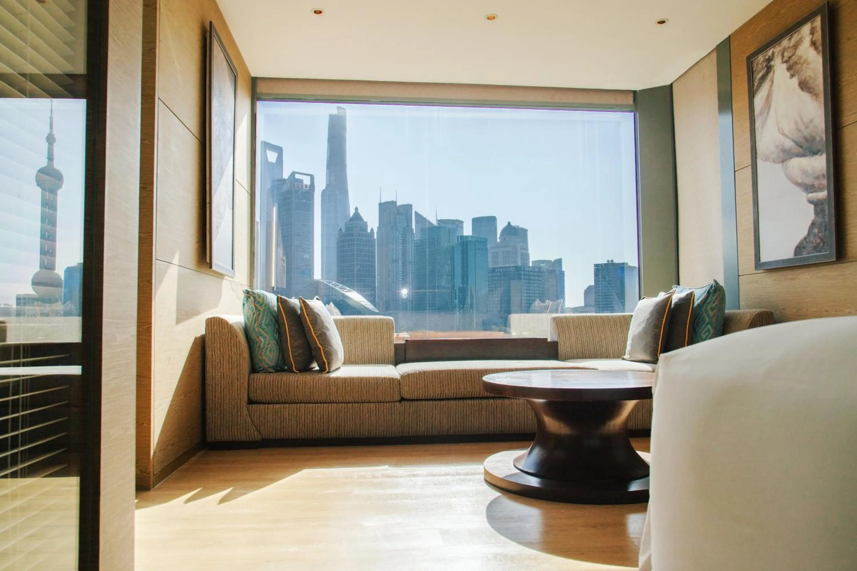 River view in Banyantree Shanghai On the Bund - Tales rooftop bar boasts a jaw-dropping panoramic vista