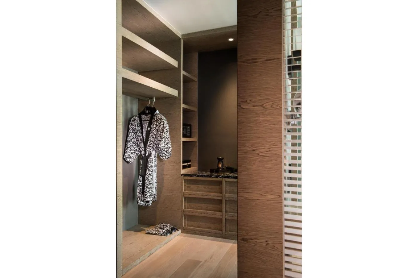 wardrobe in Banyantree Shanghai On the Bund - Tales rooftop bar boasts a jaw-dropping panoramic vista