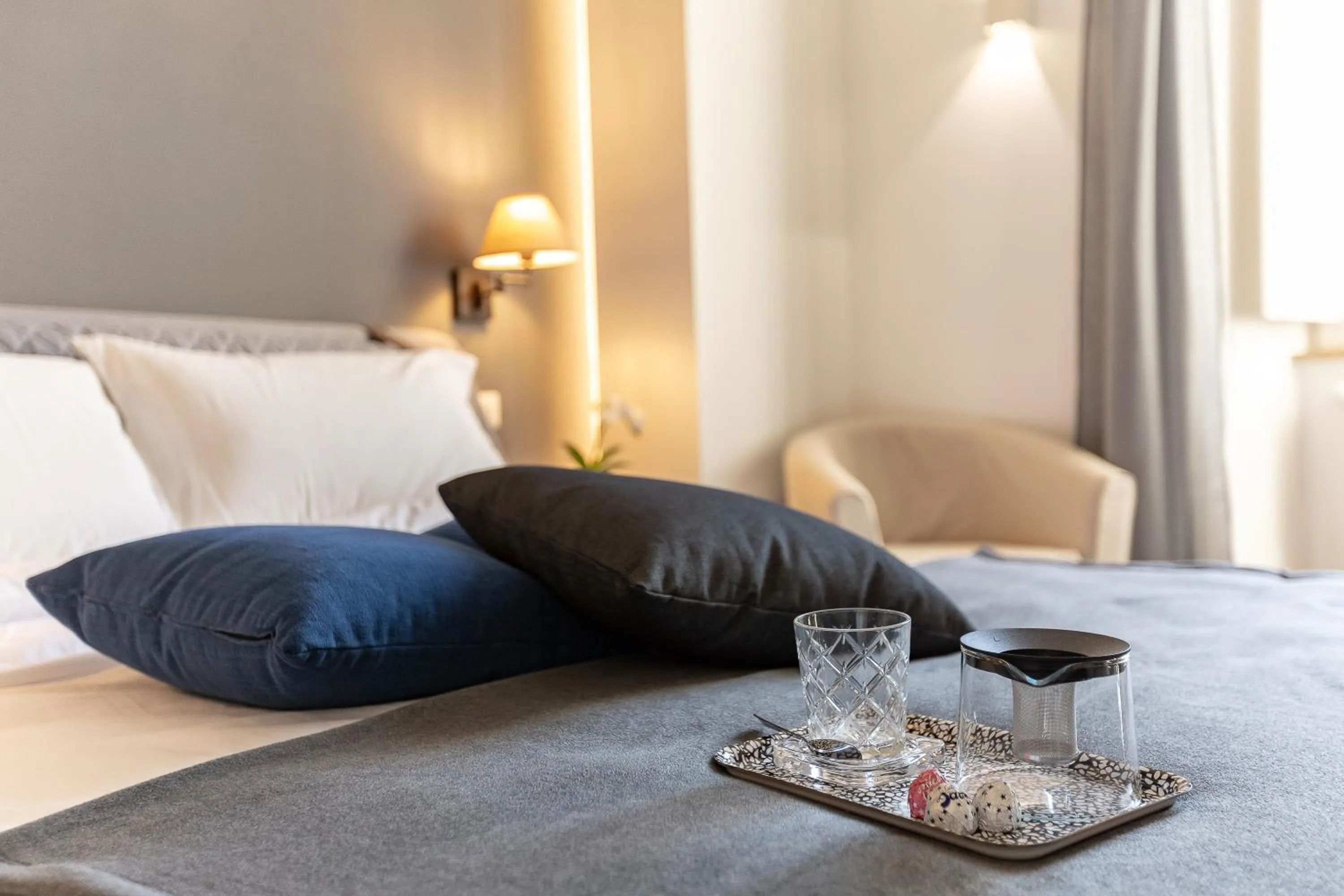 Bed in Lombardia40 Luxury Suites