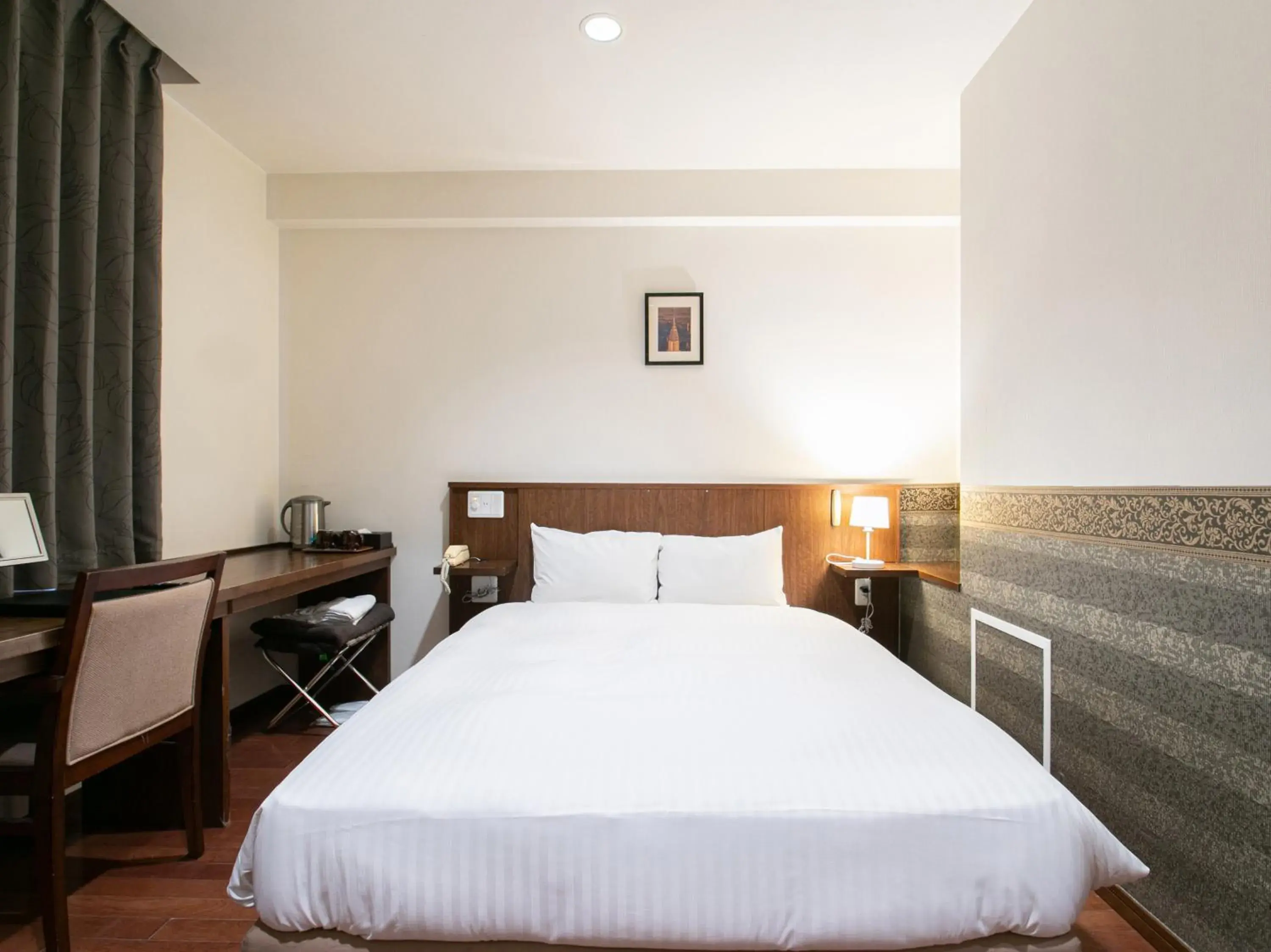 Standard Double Room - single occupancy - Non-Smoking in Sutton Hotel Hakata City Standard Double Room - single occupancy - Non-Smoking in Sutton Hotel Hakata City