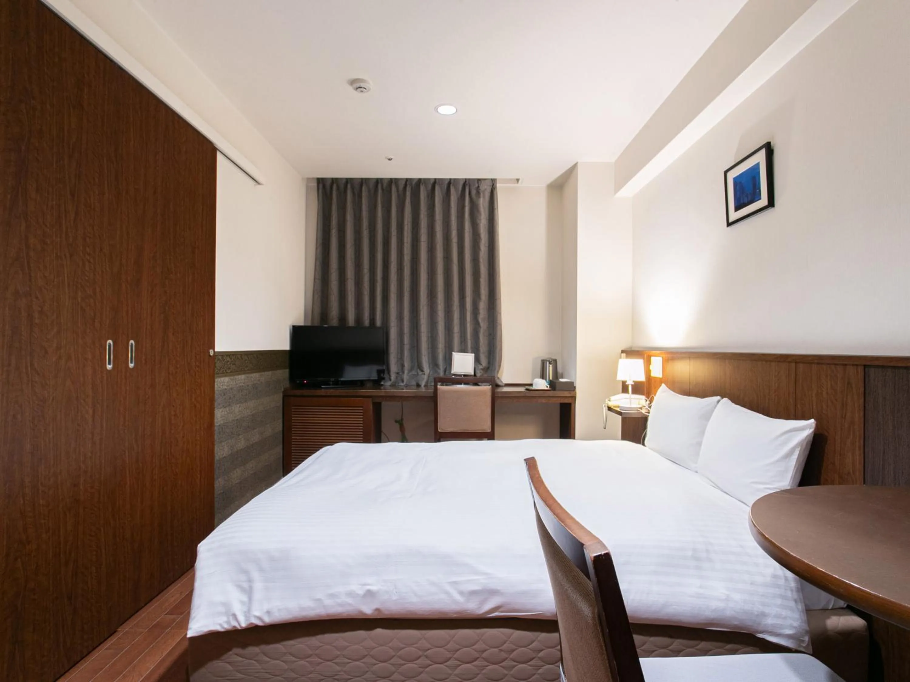 Photo of the whole room, Bed in Sutton Hotel Hakata City