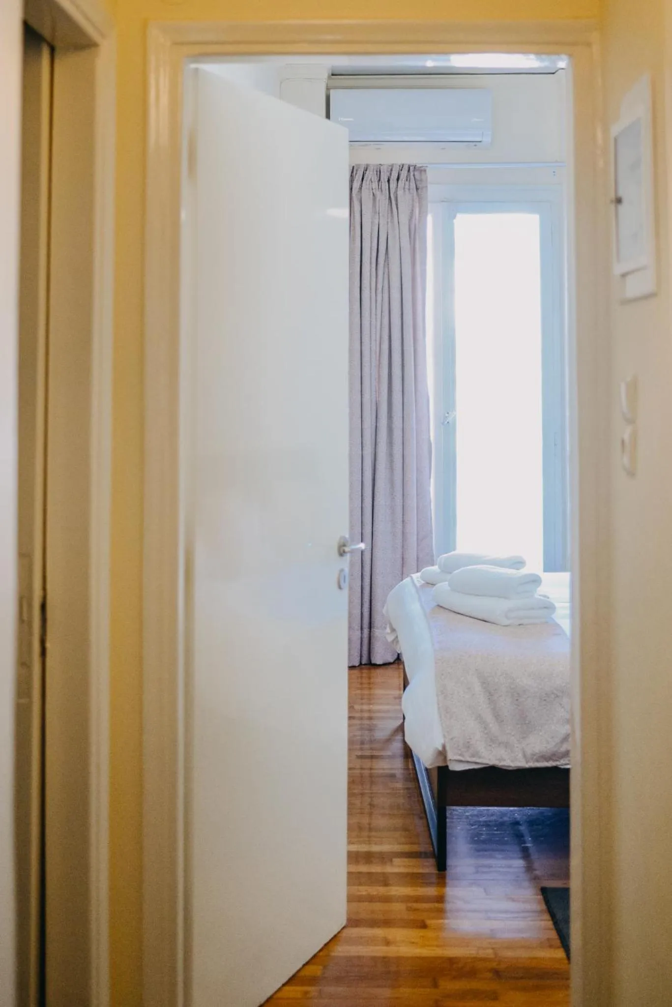 Bed in BEST HOUSE, KAPODISTRIOU, PSILA ALONIA