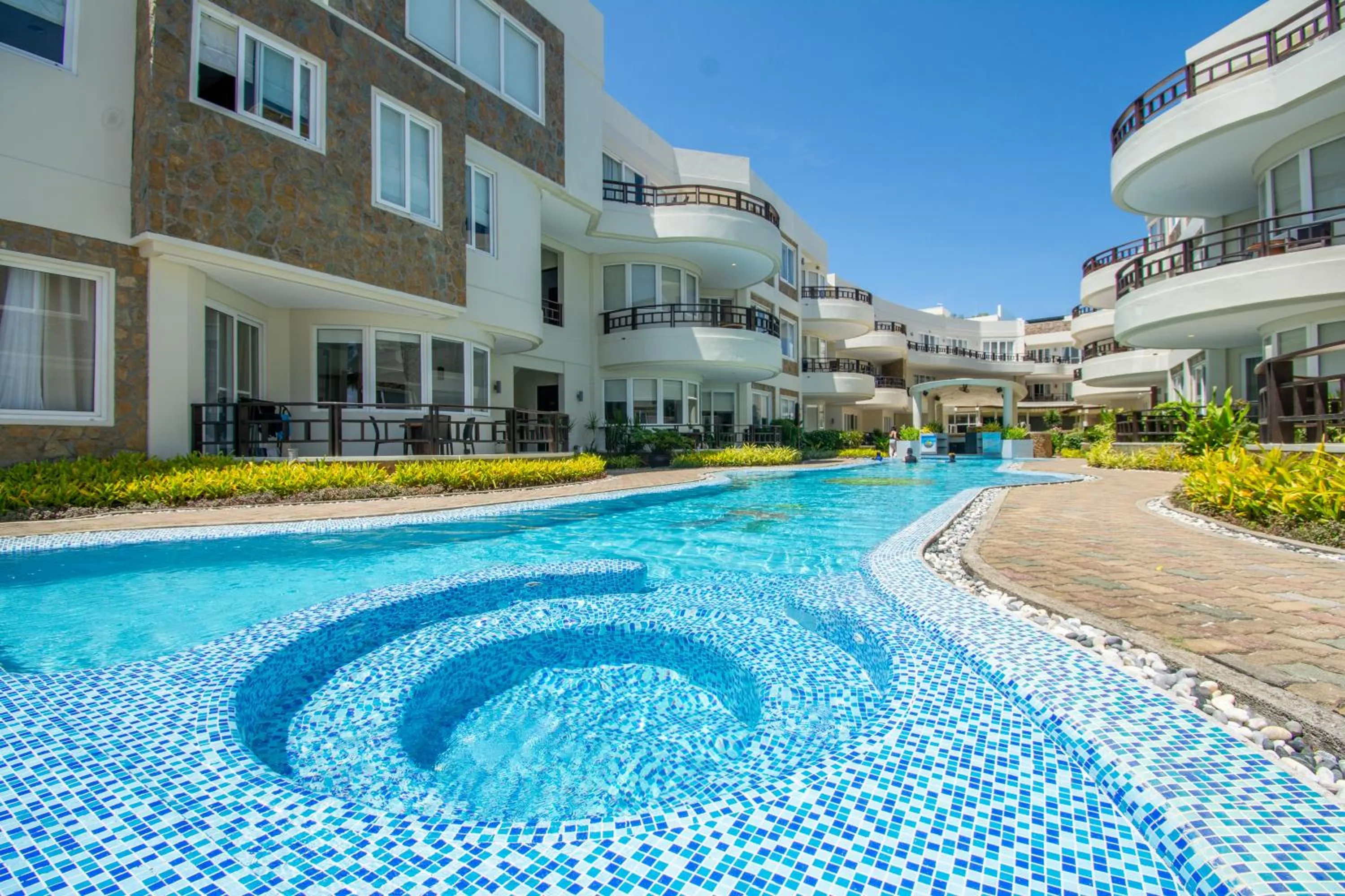Swimming pool in 7Stones Boracay
