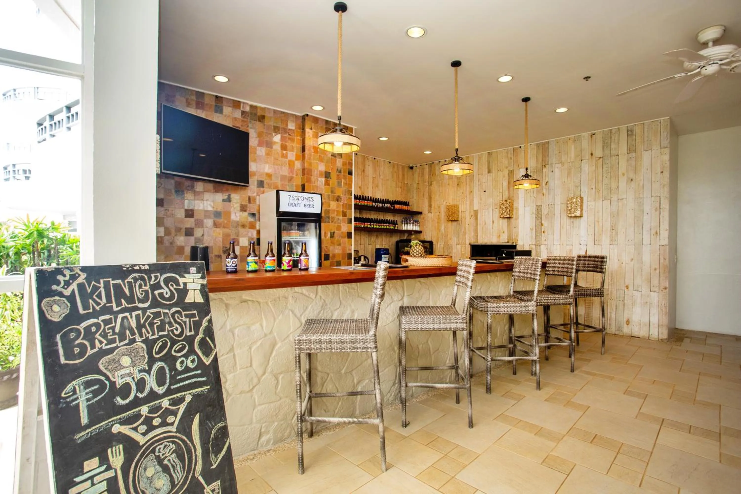 Lounge or bar in 7Stones Boracay