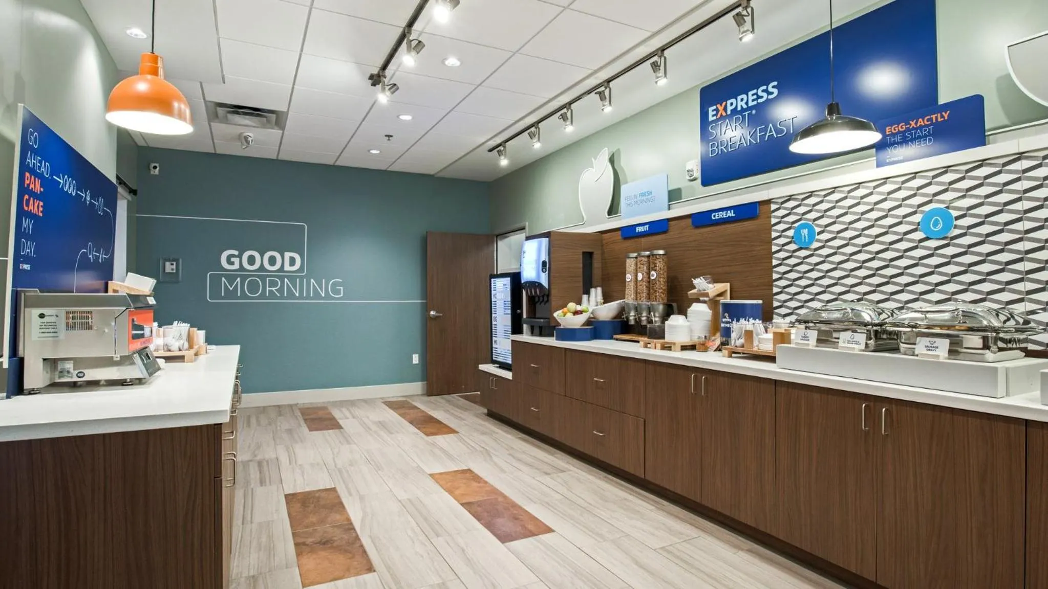 Breakfast in Holiday Inn Express & Suites Racine by IHG