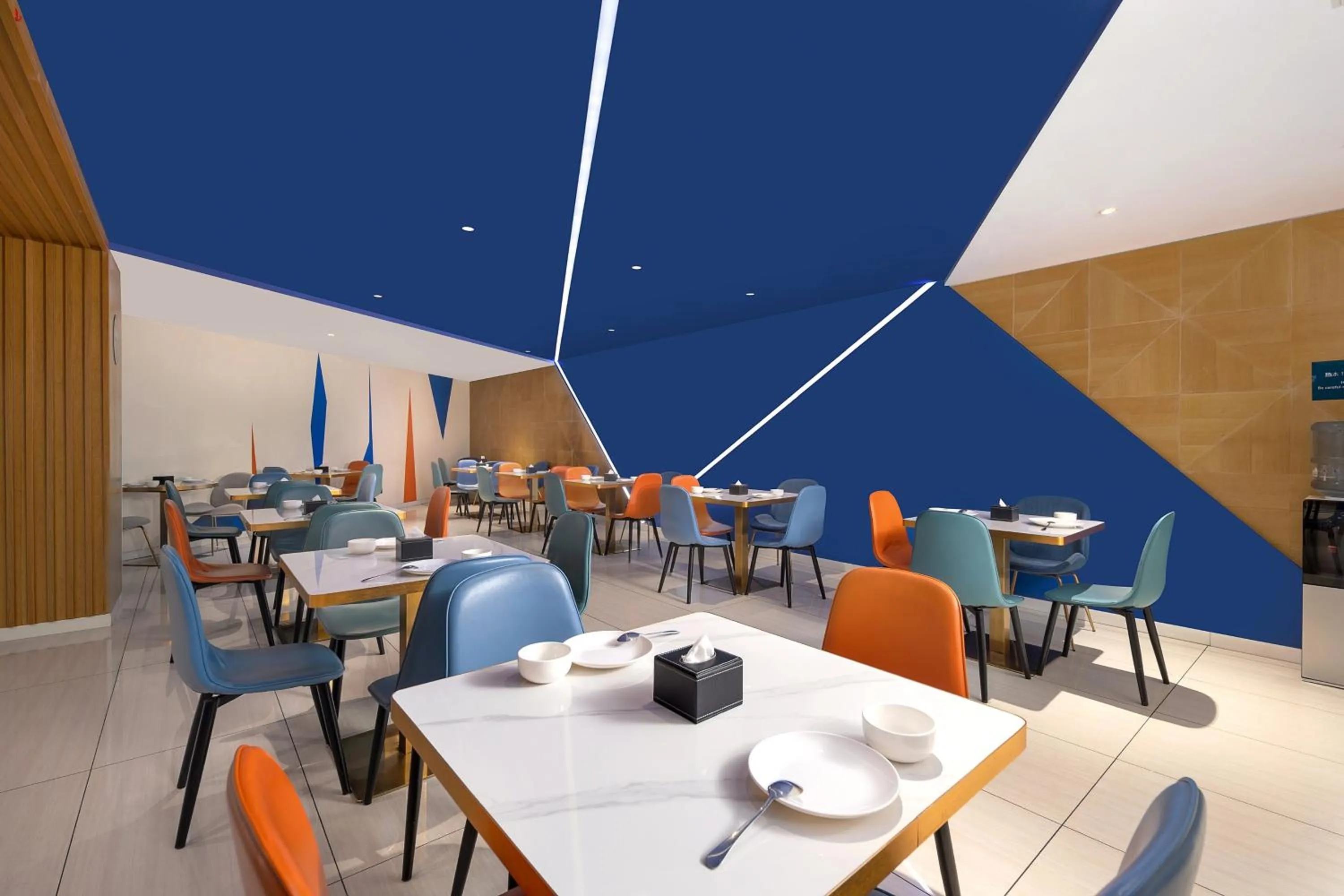 Restaurant/places to eat in Holiday Inn Express Xi'an Bell Tower by IHG