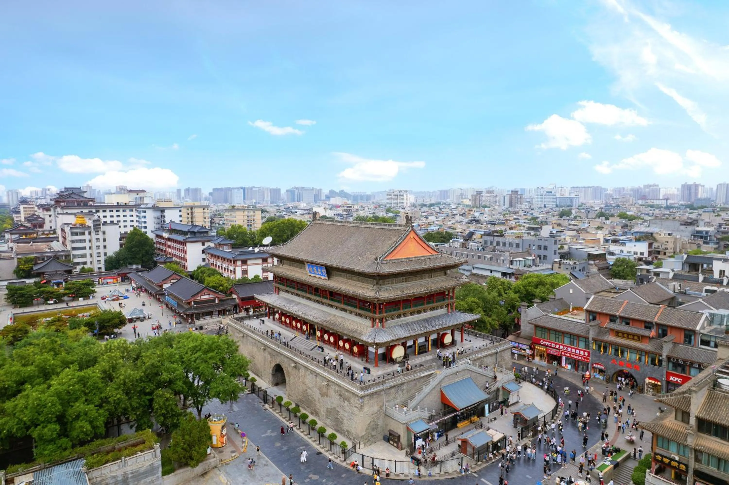 Property building in Holiday Inn Express Xi'an Bell Tower by IHG
