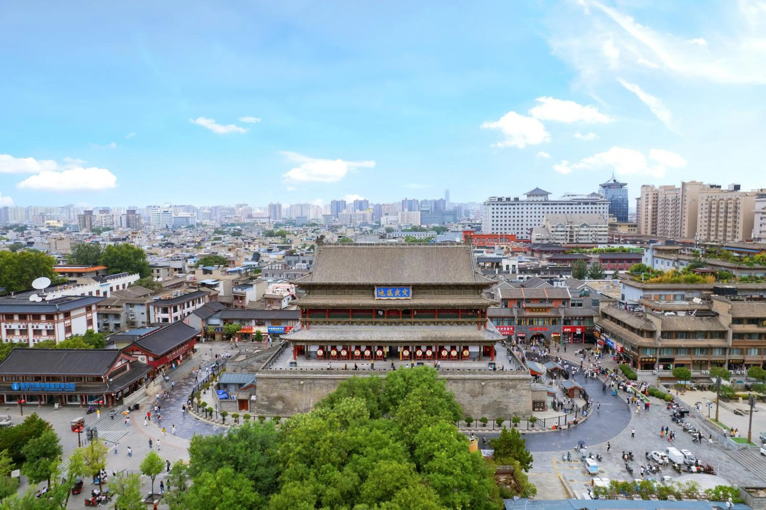 Property building in Holiday Inn Express Xi'an Bell Tower by IHG