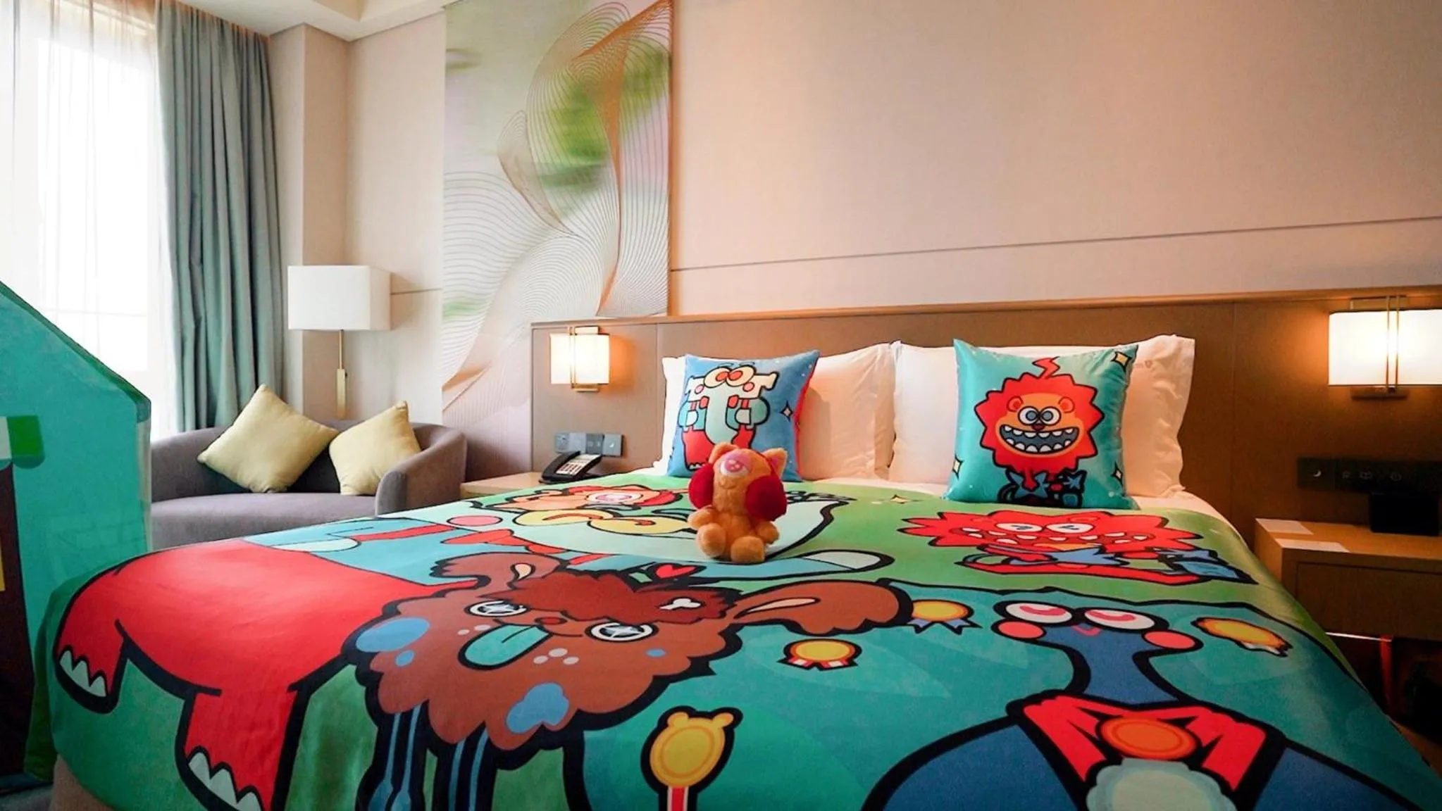 Photo of the whole room, Bed in Holiday Inn Shunde by IHG