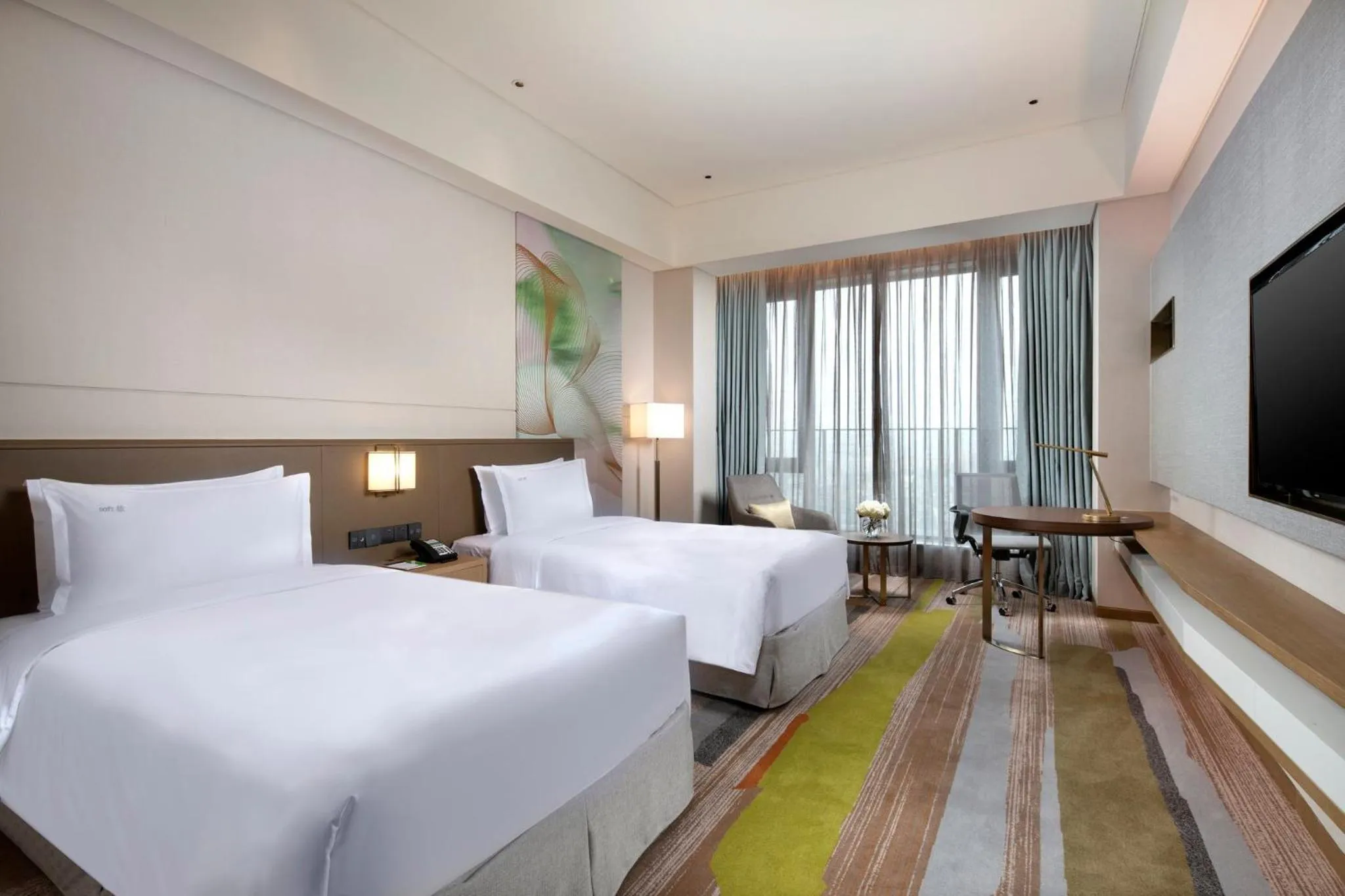 Photo of the whole room, Bed in Holiday Inn Shunde by IHG