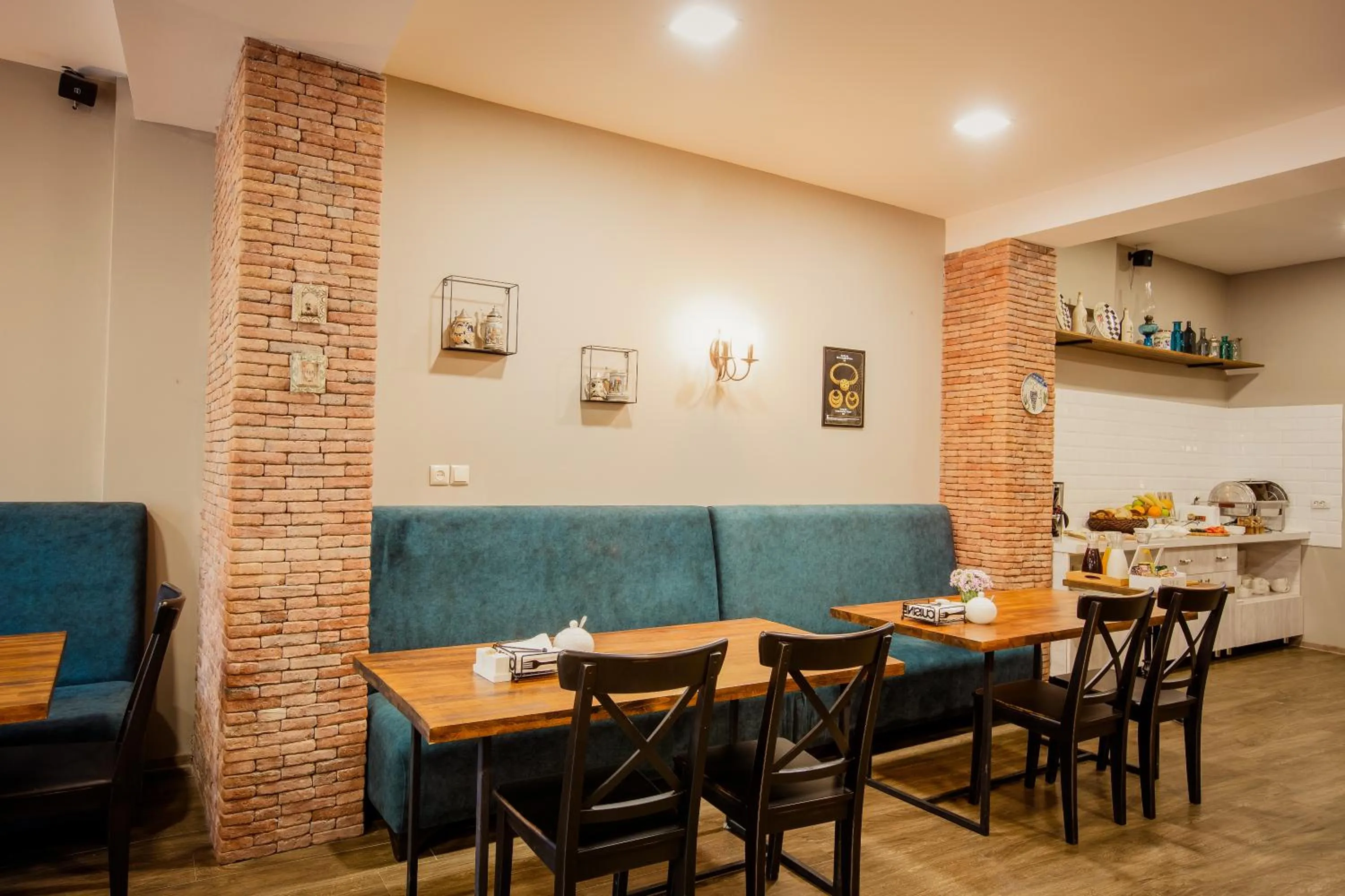 Restaurant/places to eat in Chalet Mestia