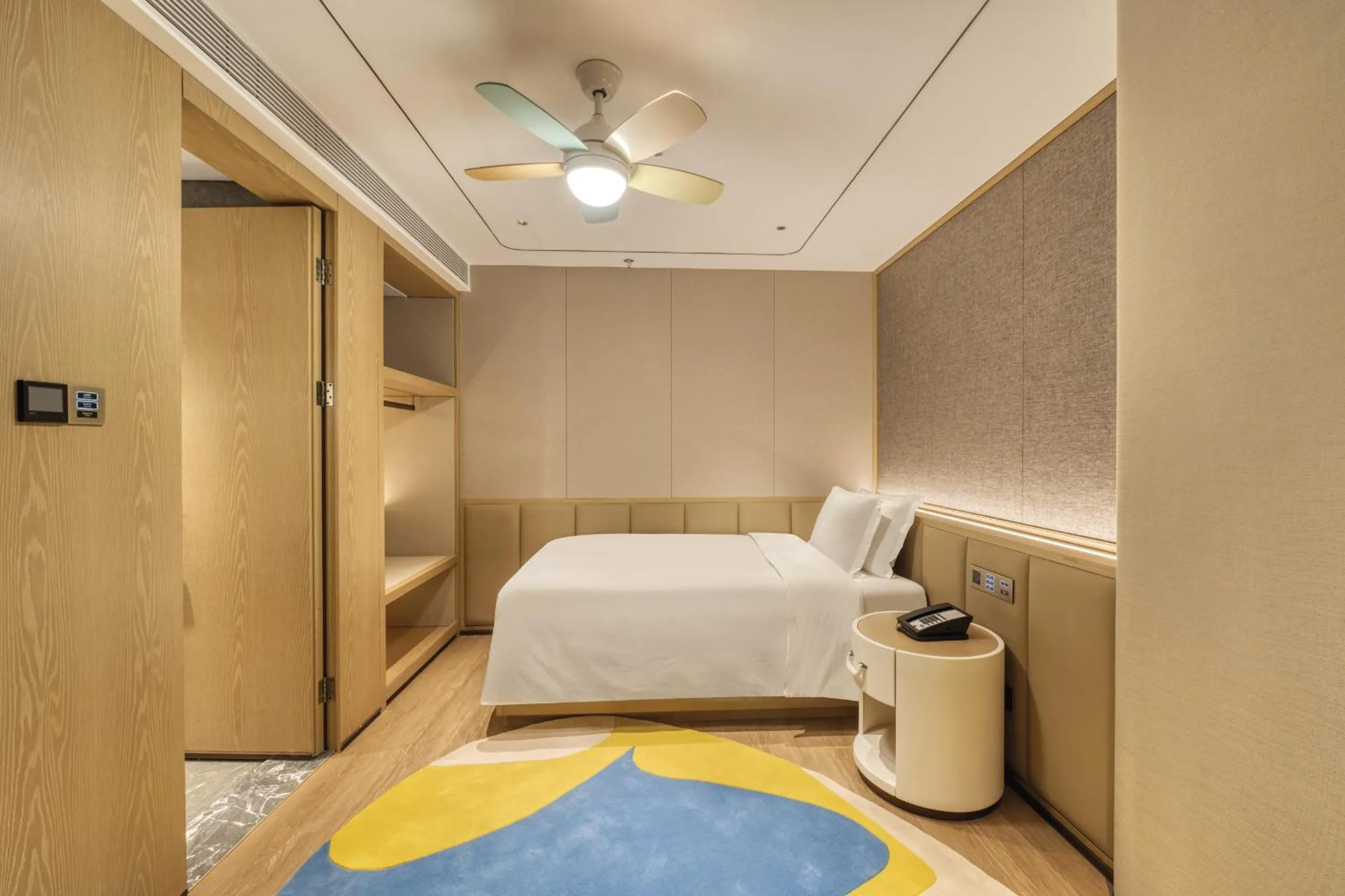 Bedroom, Bed in Crowne Plaza Zunhua Hot Spring Town by IHG