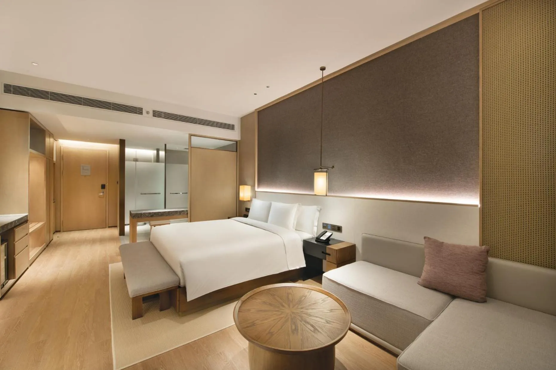 Photo of the whole room, Bed in Crowne Plaza Zunhua Hot Spring Town by IHG