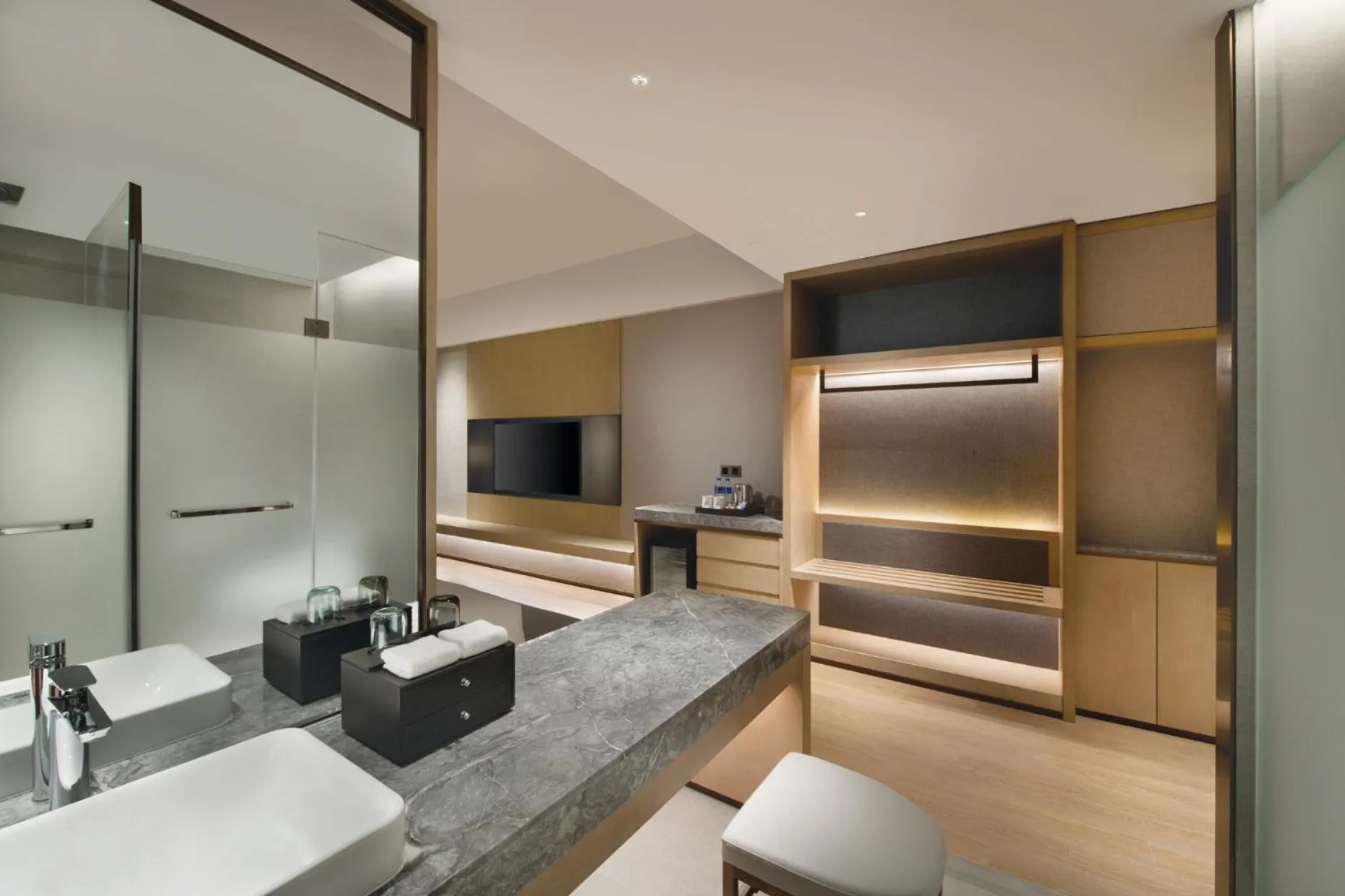 Toilet in Crowne Plaza Zunhua Hot Spring Town by IHG