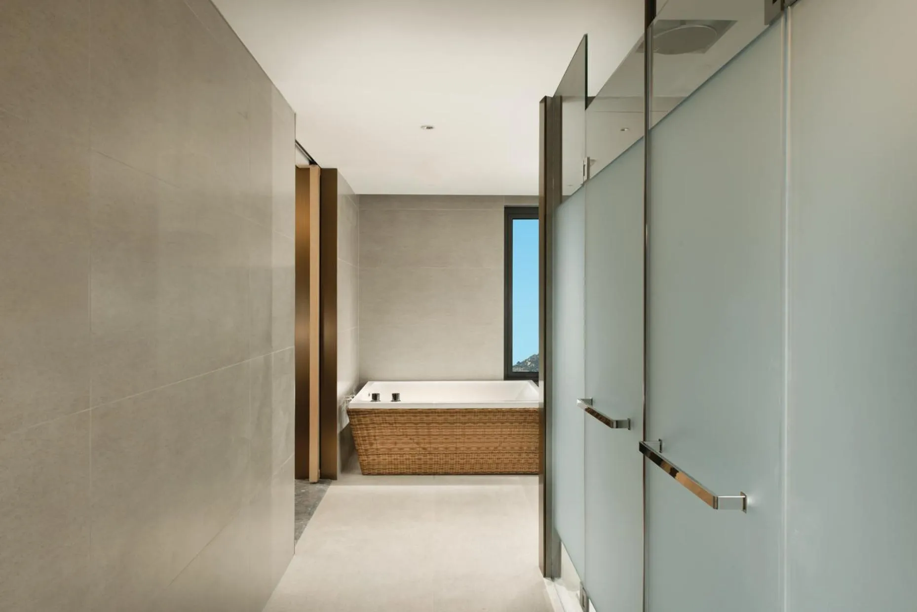 Toilet in Crowne Plaza Zunhua Hot Spring Town by IHG