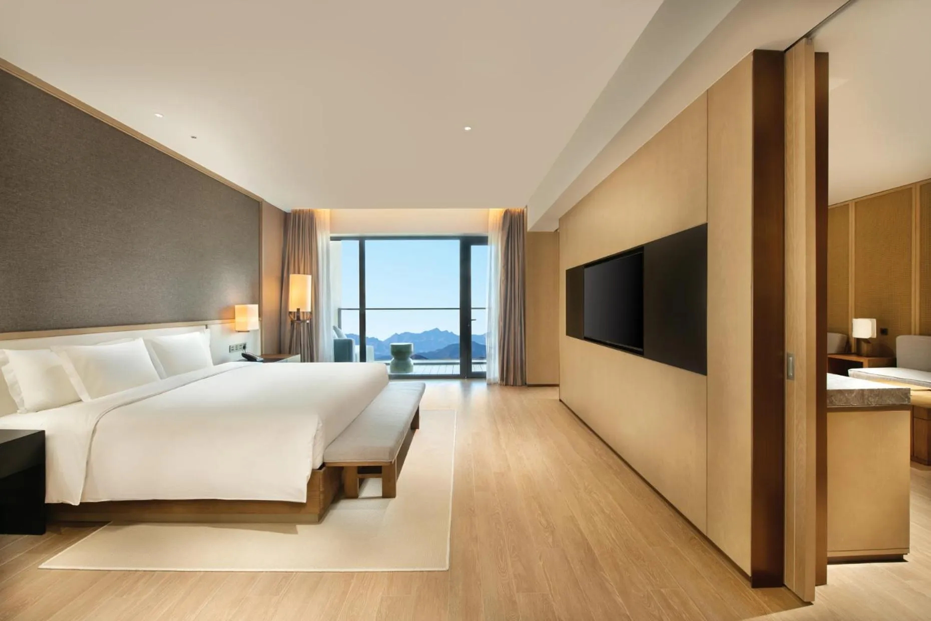 Photo of the whole room, Bed in Crowne Plaza Zunhua Hot Spring Town by IHG