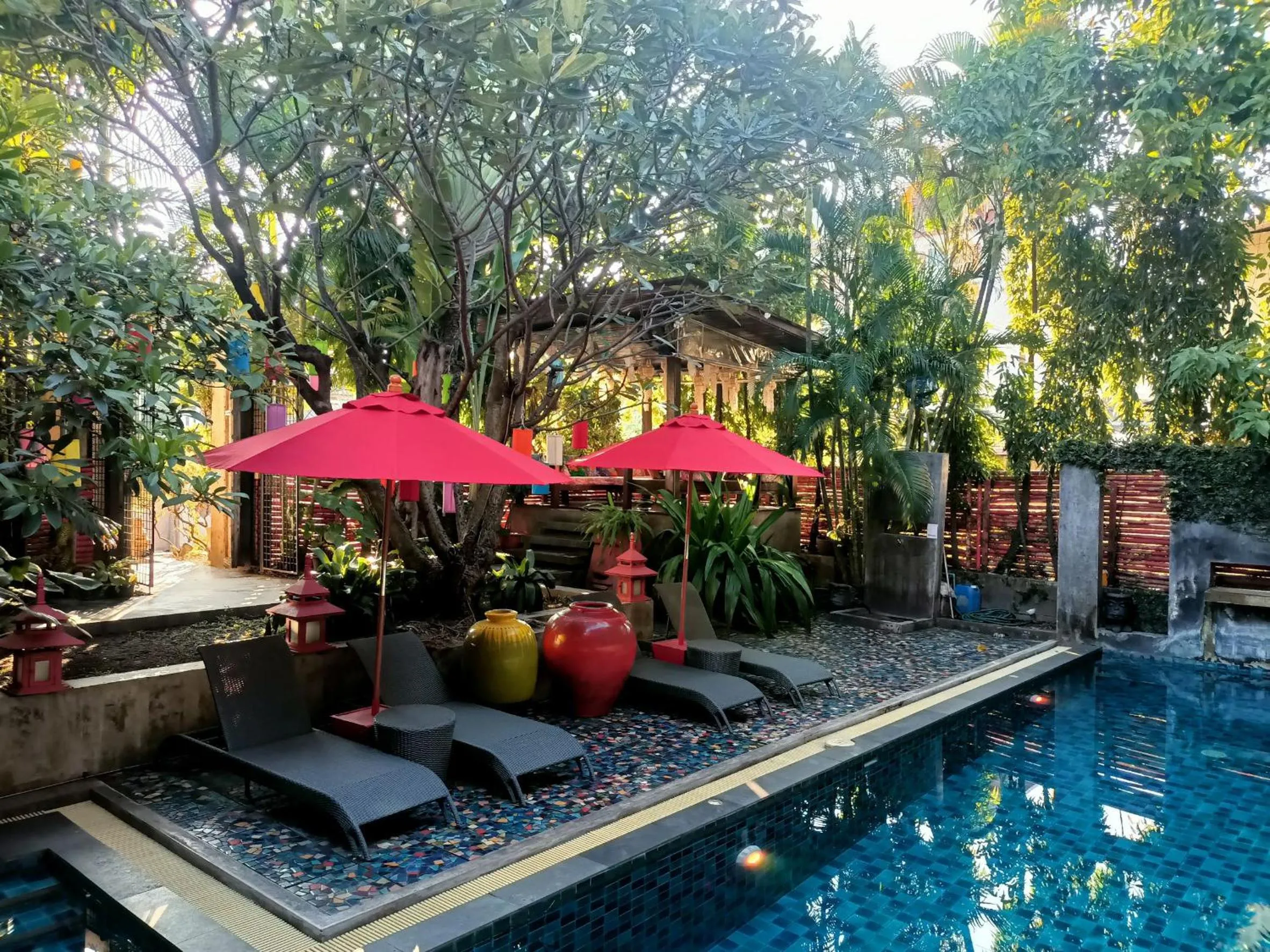 Property building in Villa Thapae