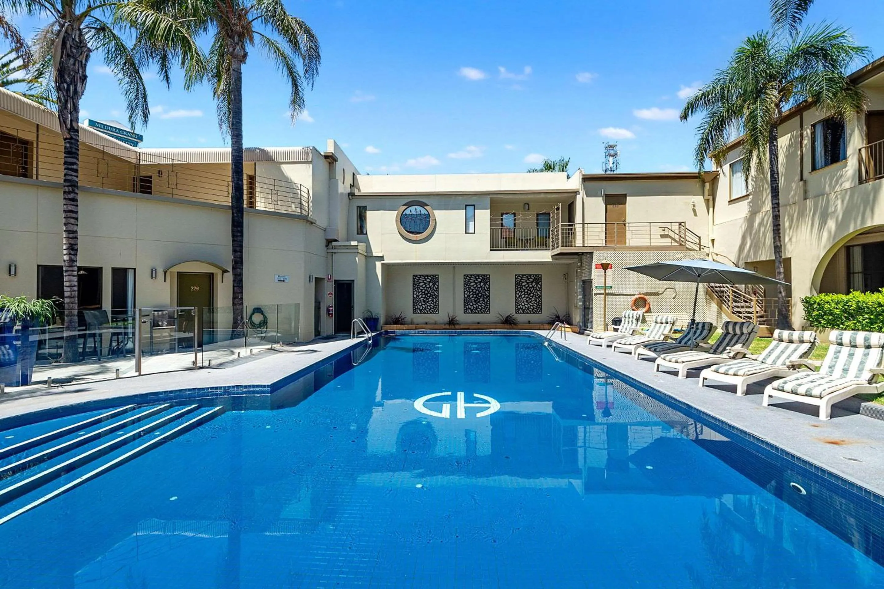 Pool view in Quality Hotel Mildura Grand