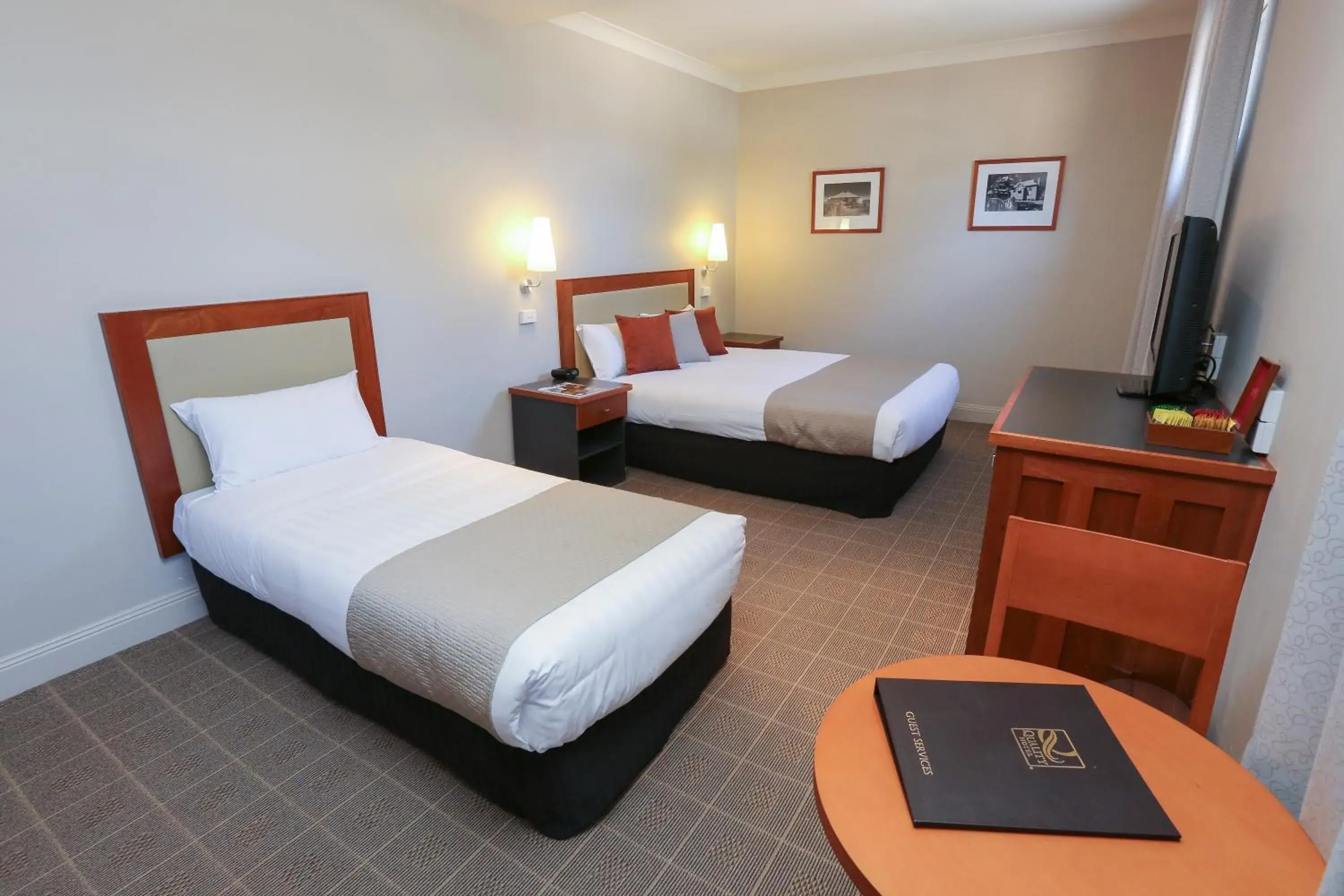 Triple Room - Non Smoking/Interior Hall in Quality Hotel Mildura Grand Triple Room - Non Smoking/Interior Hall in Quality Hotel Mildura Grand