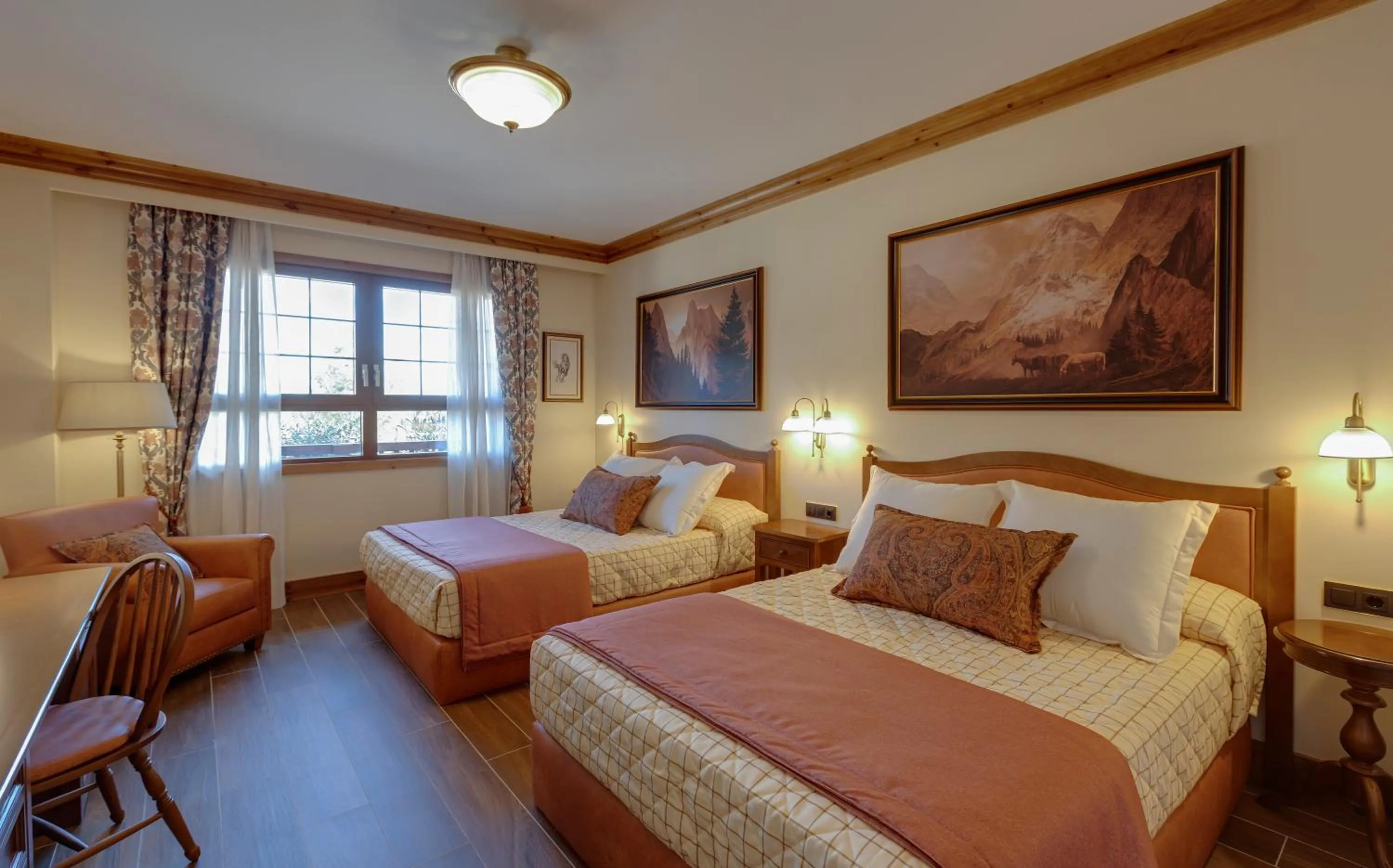 Photo of the whole room, Bed in PortAventura Hotel Colorado Creek - Includes unlimited access to PortAventura Park & 1 access to Ferrari Land