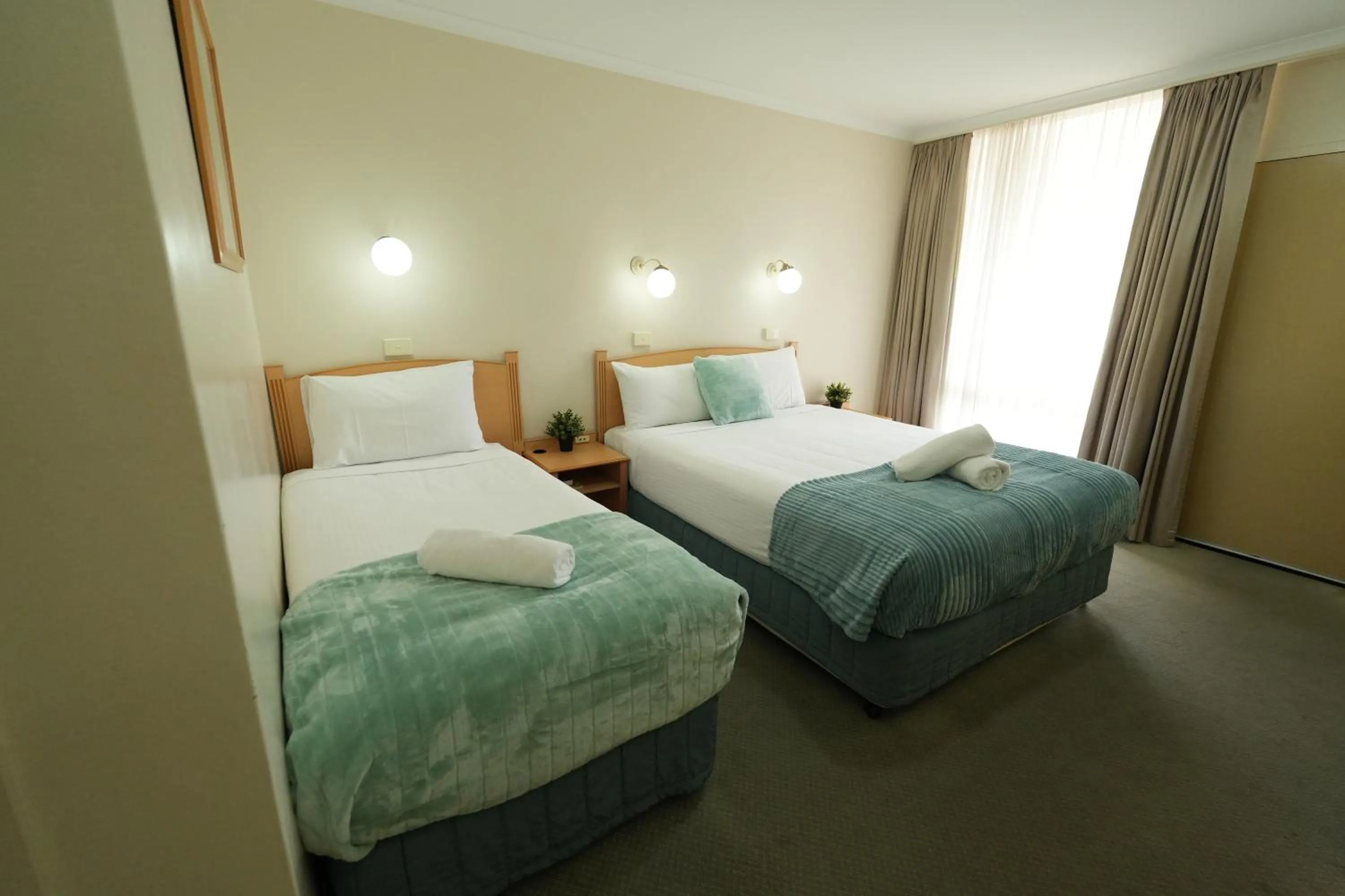 Bedroom, Bed in The Oxley Motel Dubbo