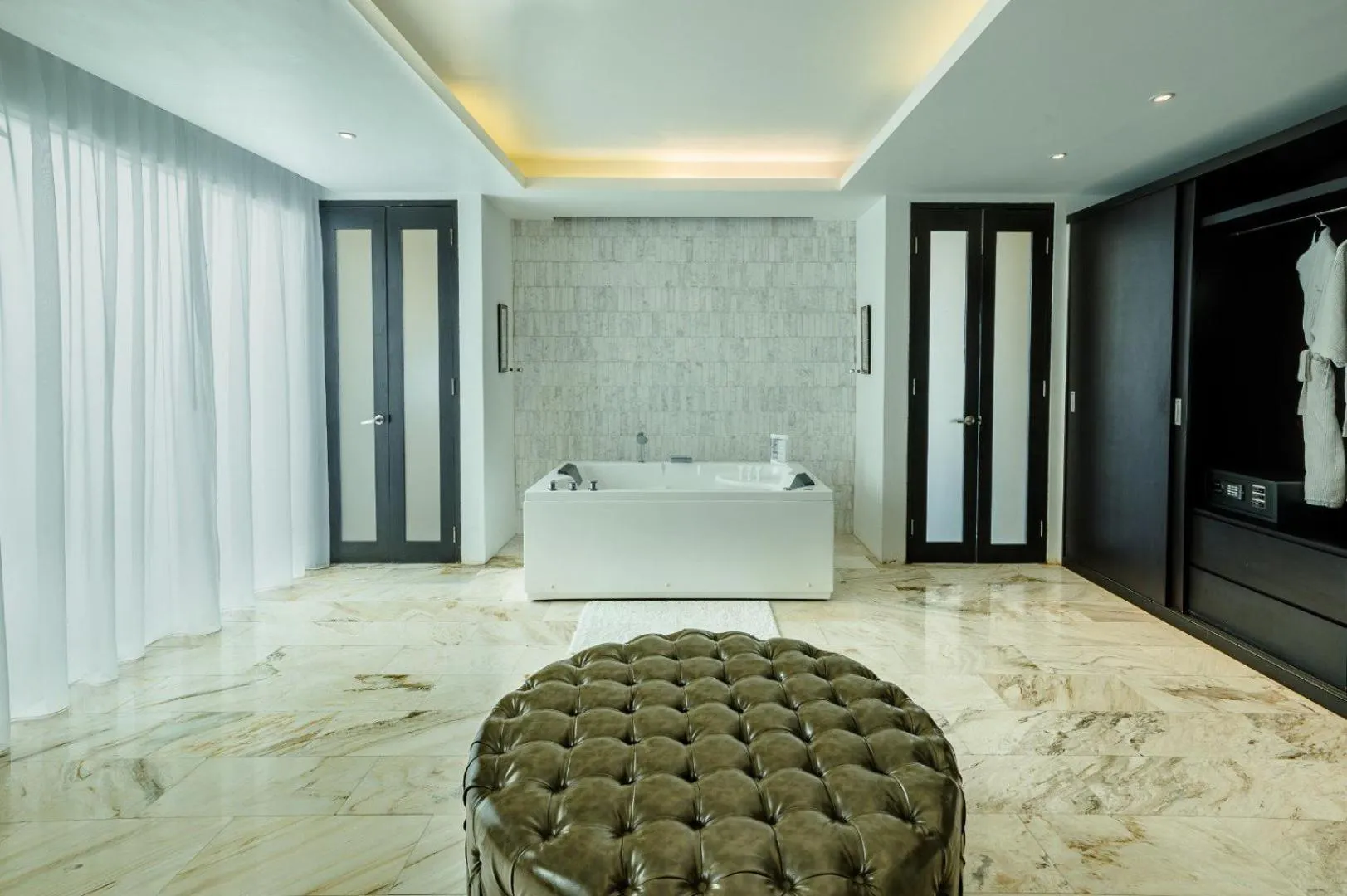 Bath in Montigo Resorts Nongsa