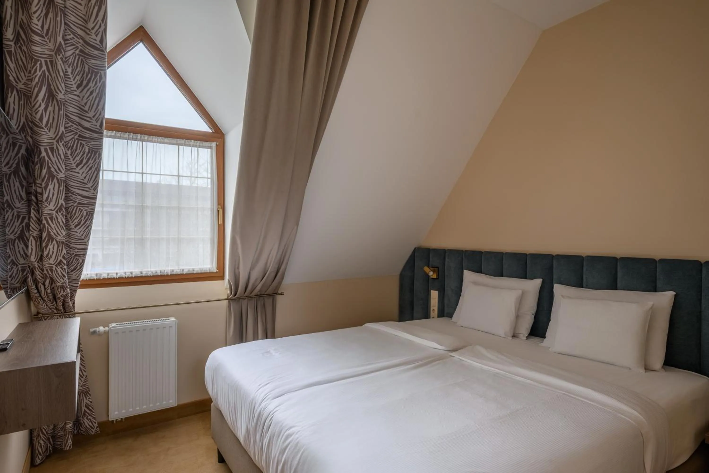 Bedroom, Bed in Kenese Bay Garden Resort & Conference